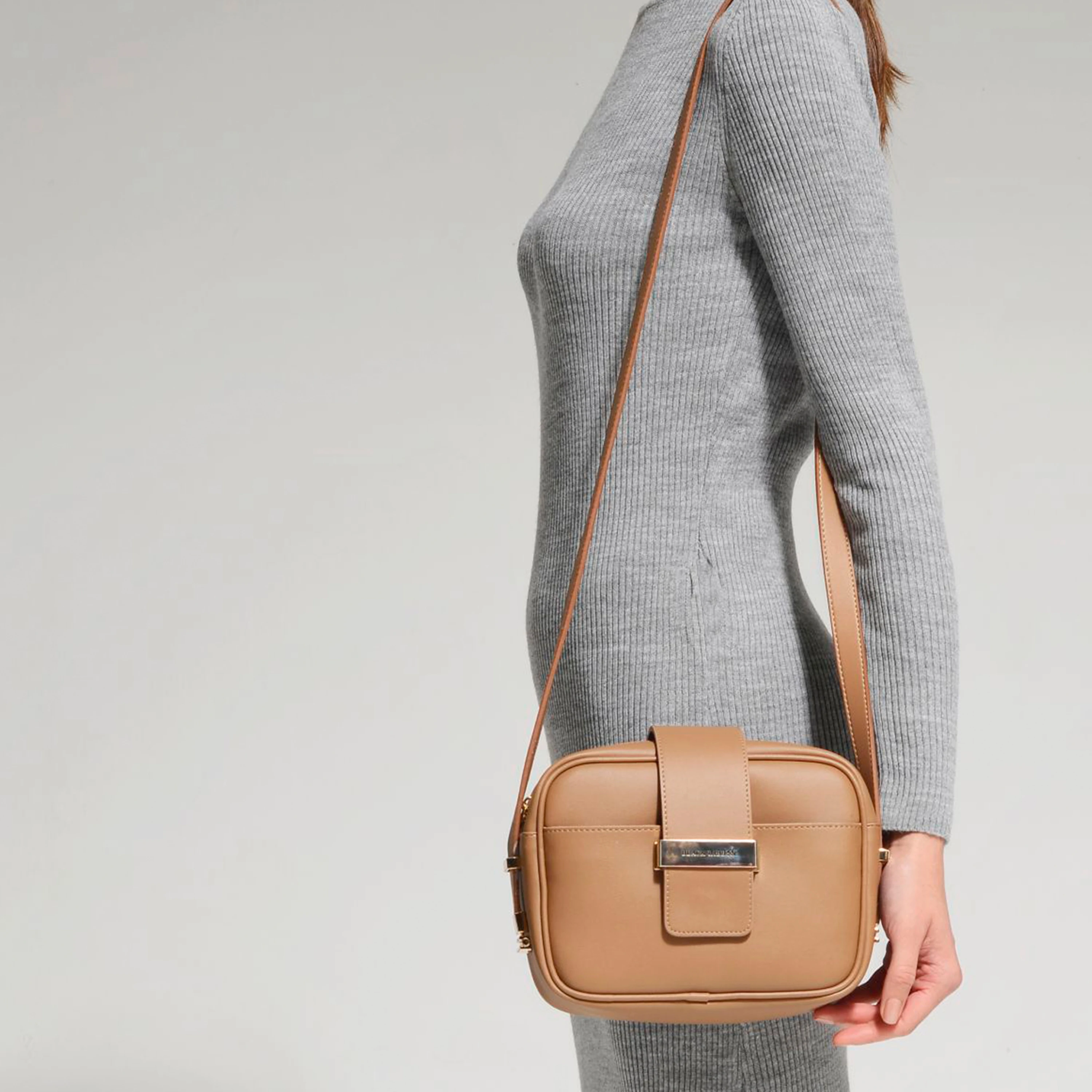 Victoria Camera Bag - Camel