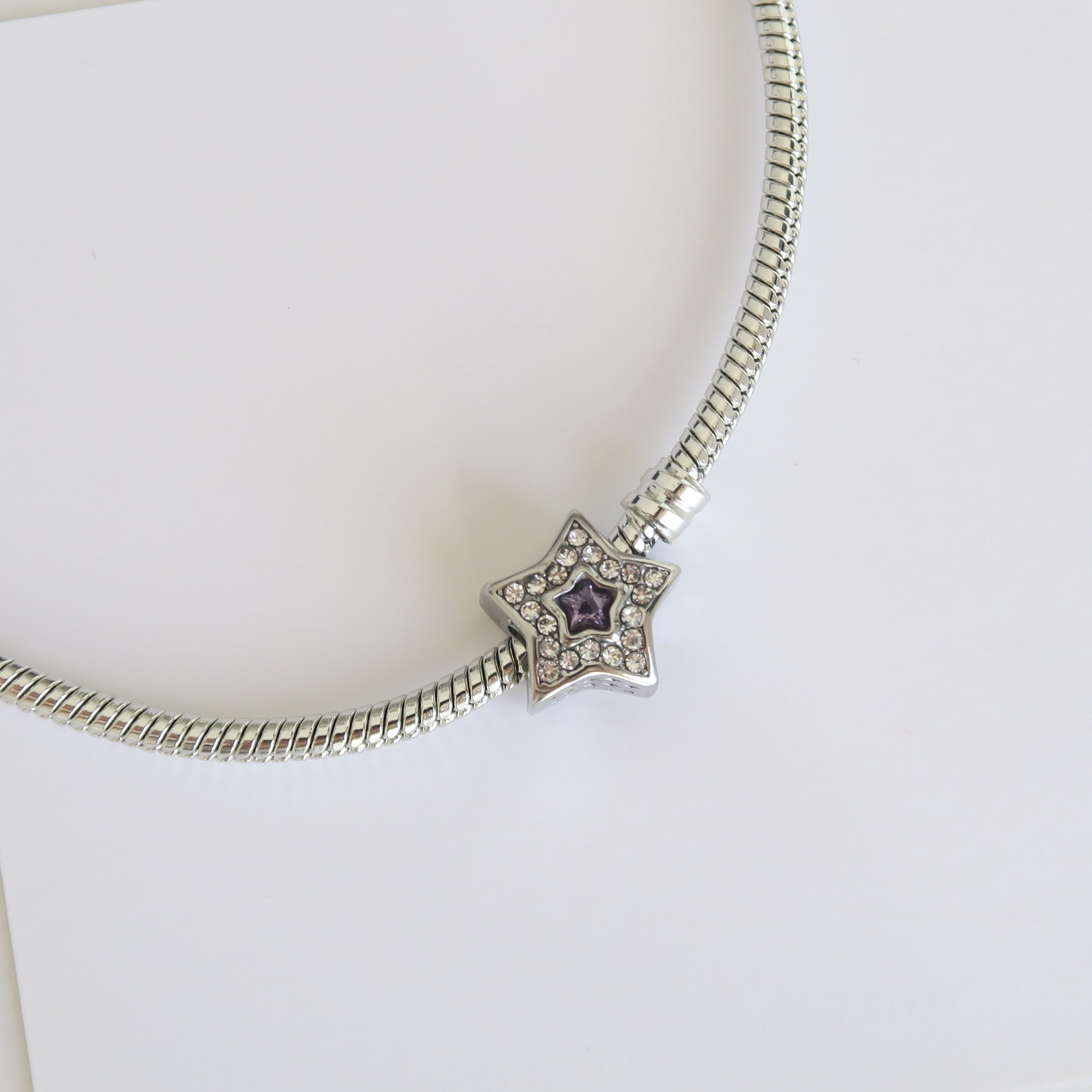 Mor Taşlı Yıldız Charm