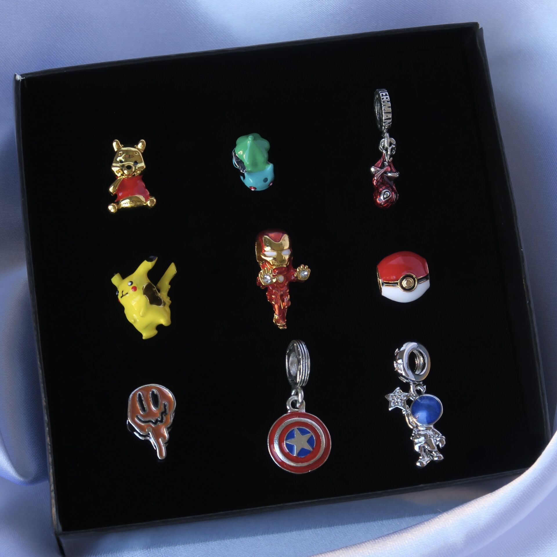 Renkli Figürlü Charm