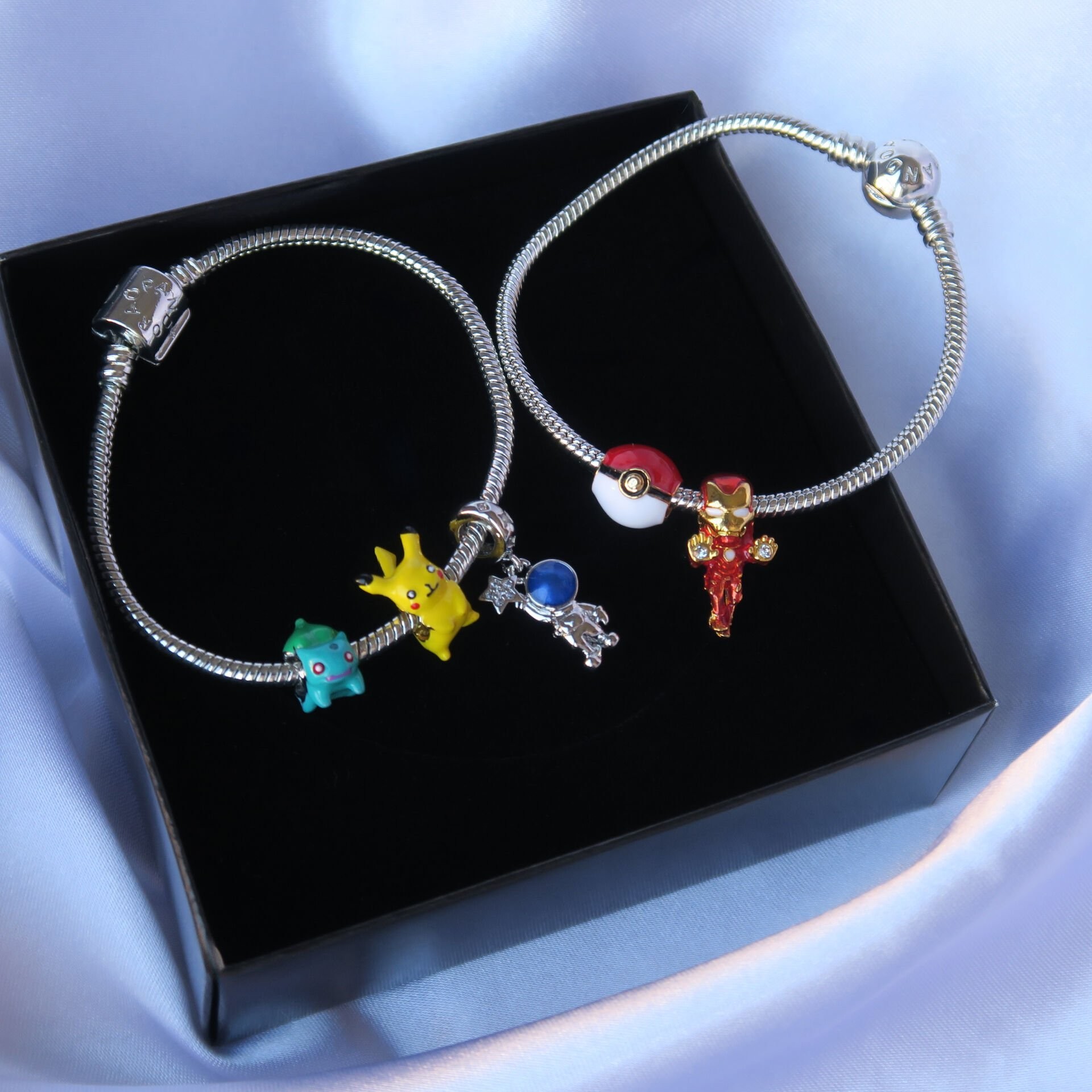Renkli Figürlü Charm