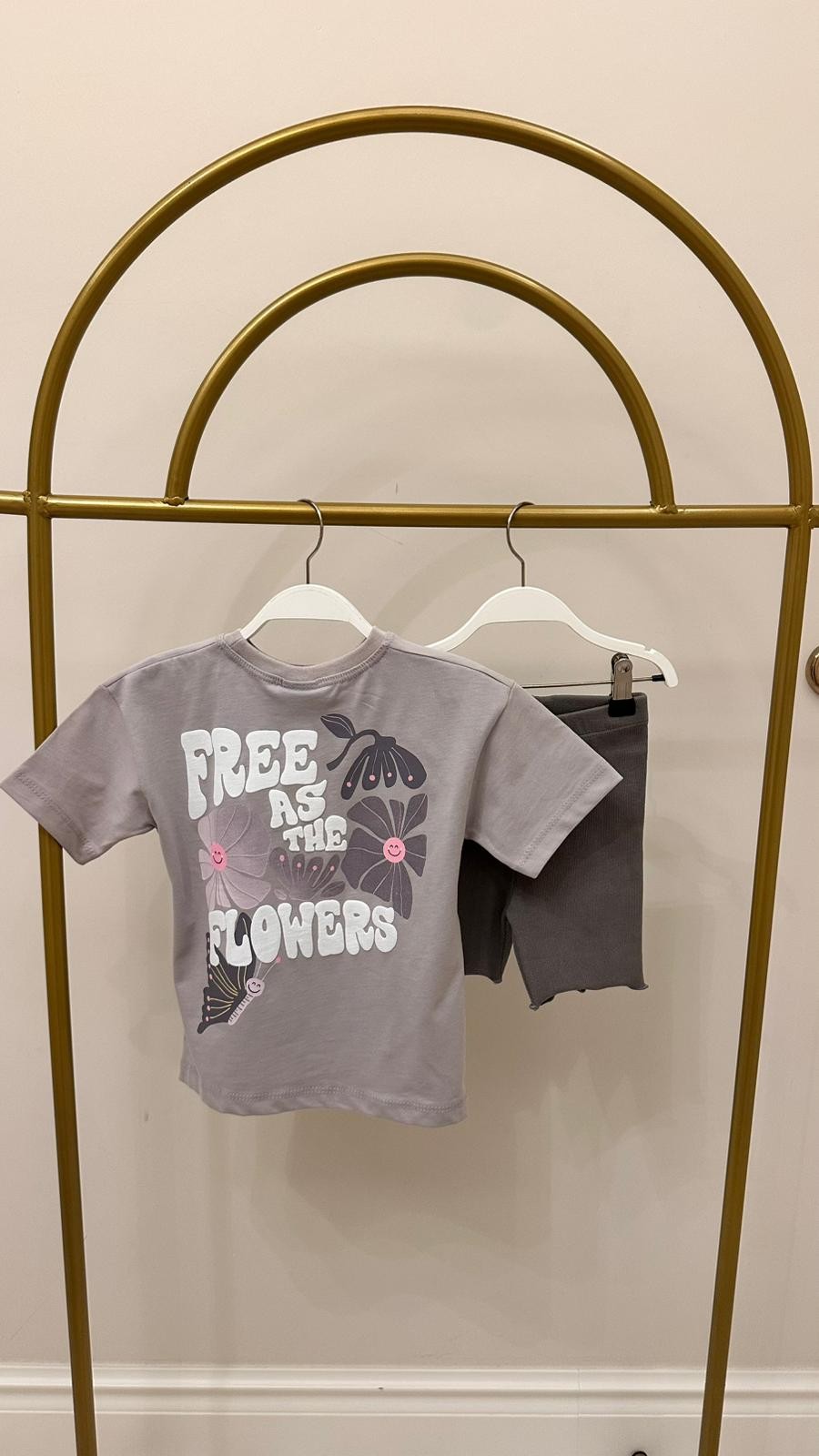 Zara flower model şortlu takım