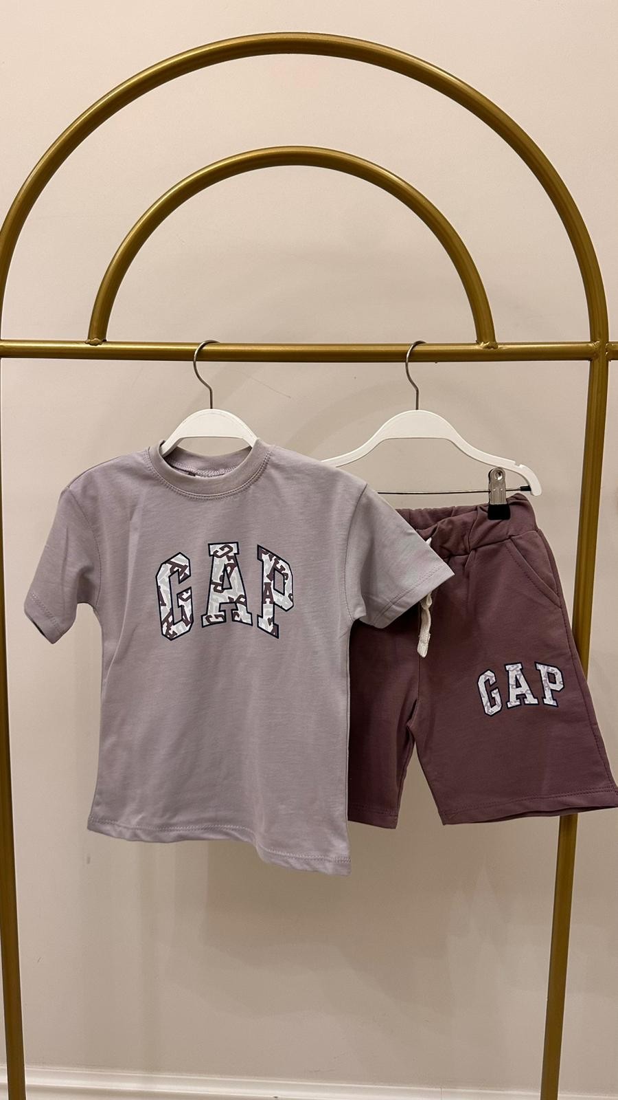 gap puzzle model şort takım image