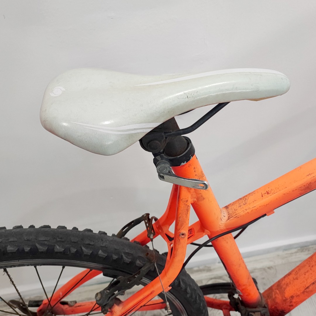 Btwin Rockrider 340 26 Jant 48 cm 2. El Bisiklet