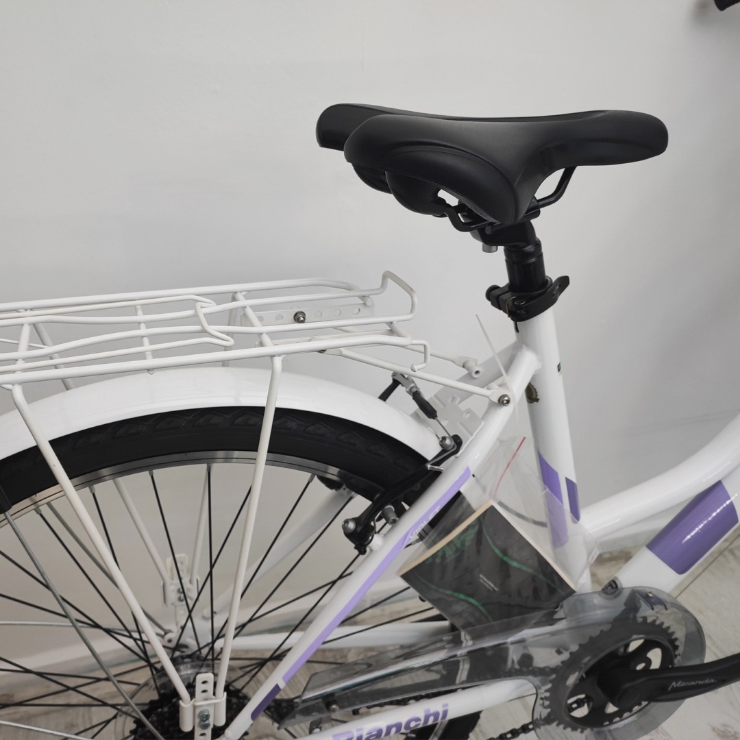 Bianchi Violet 26 jant (Beyaz Lila, Mor) 44 Kadro (Outlet) Şehir & Tur Bisikleti