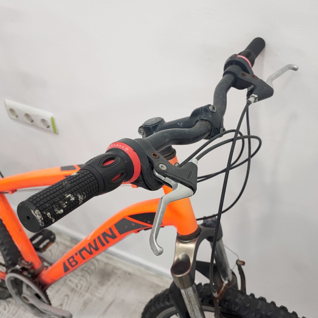 Btwin Rockrider 340 52 cm 26 jant 2. El Bisiklet