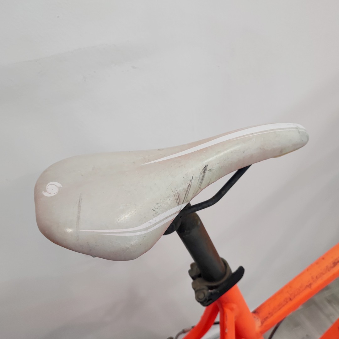 Btwin Rockrider 340 26 jant 52 cm 2. El Bisiklet