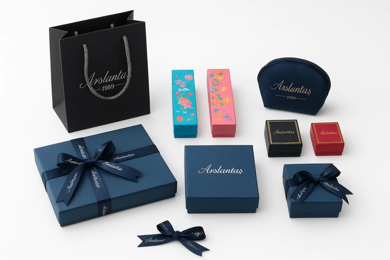 8 AYAR ALTIN PULLU ZİNCİRLİ ÇEYREKLİK BİLEKLİK