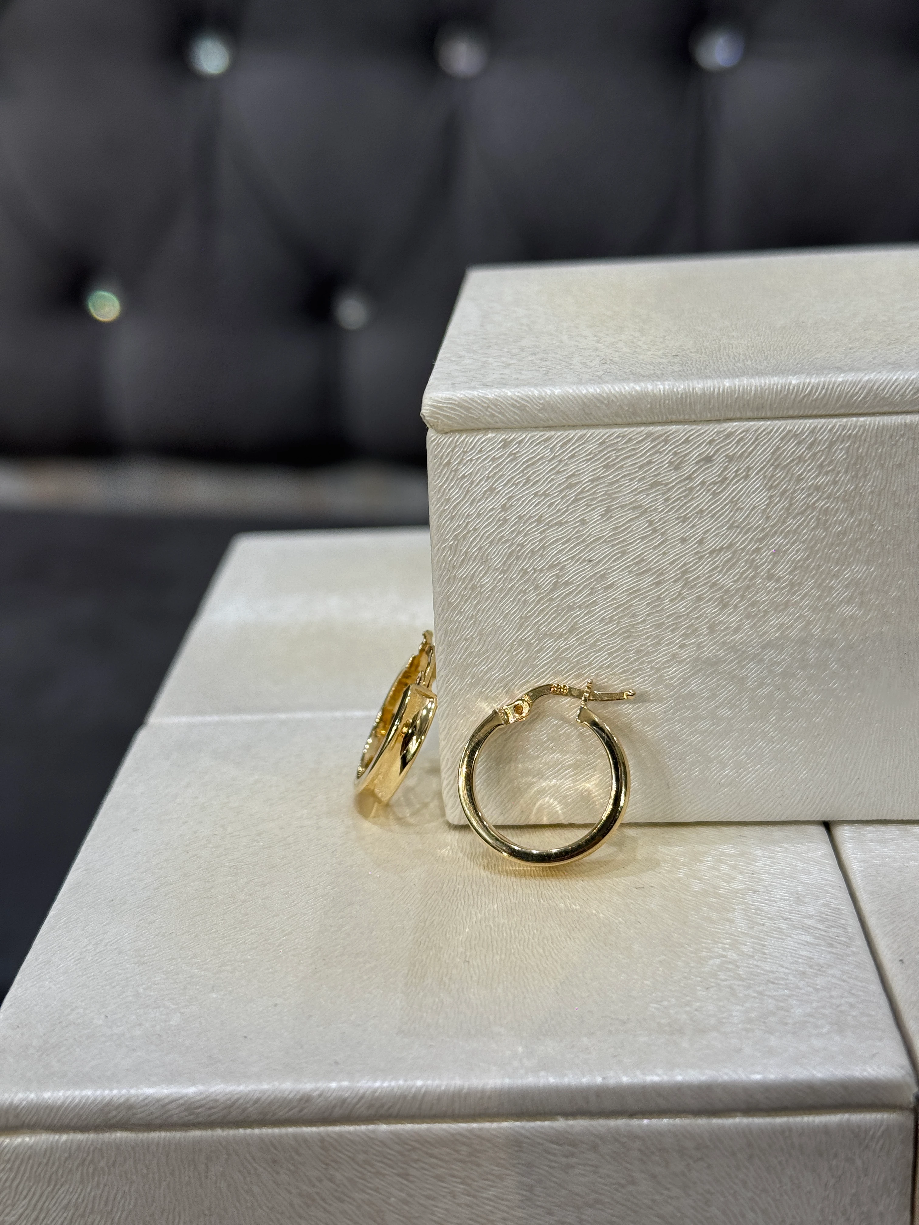 8 AYAR ALTIN PARLAK AJDA KÜPE