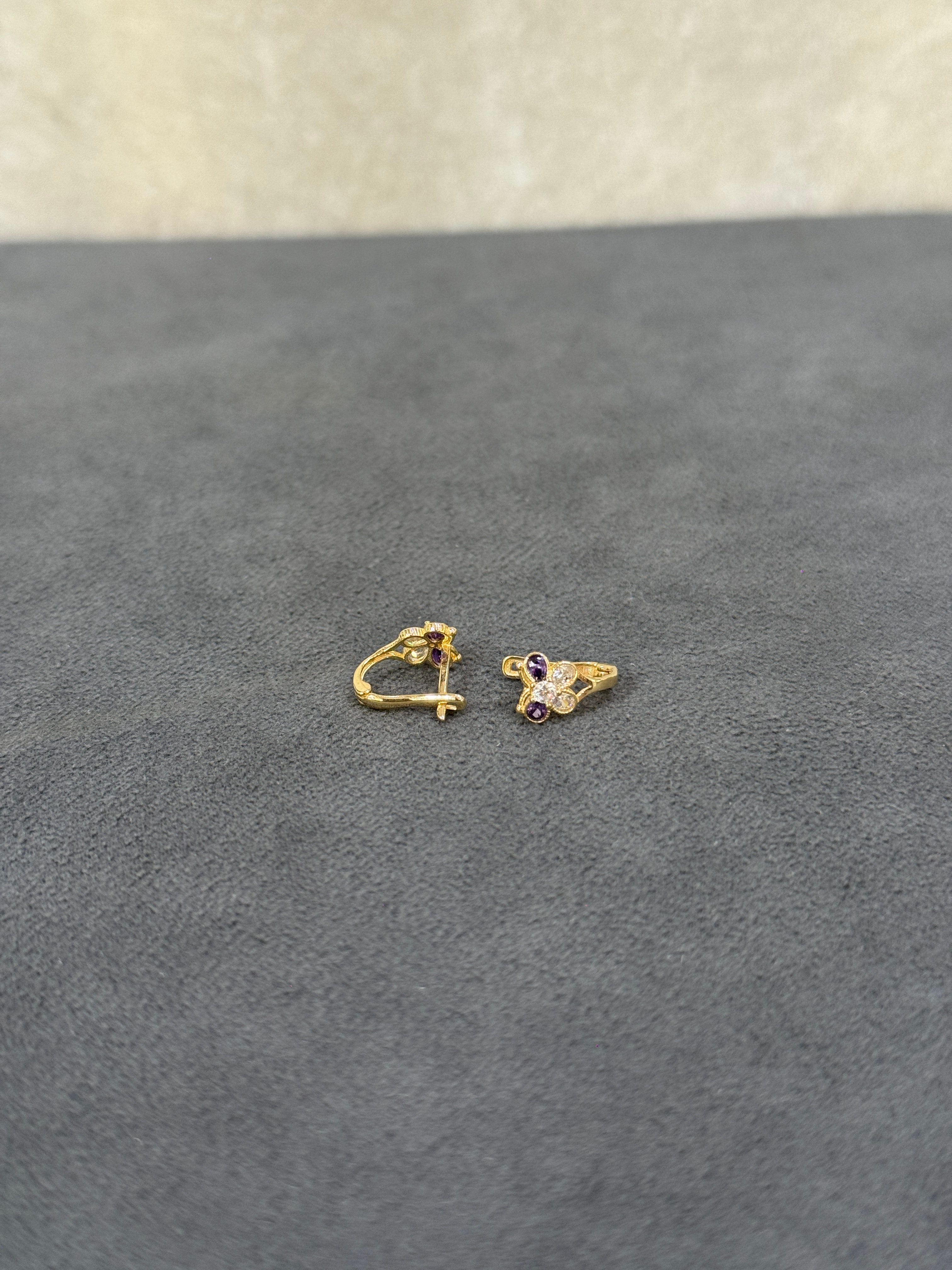 8 AYAR ALTIN MOR TAŞLI KELEBEKLİ ÇOCUK KÜPESİ