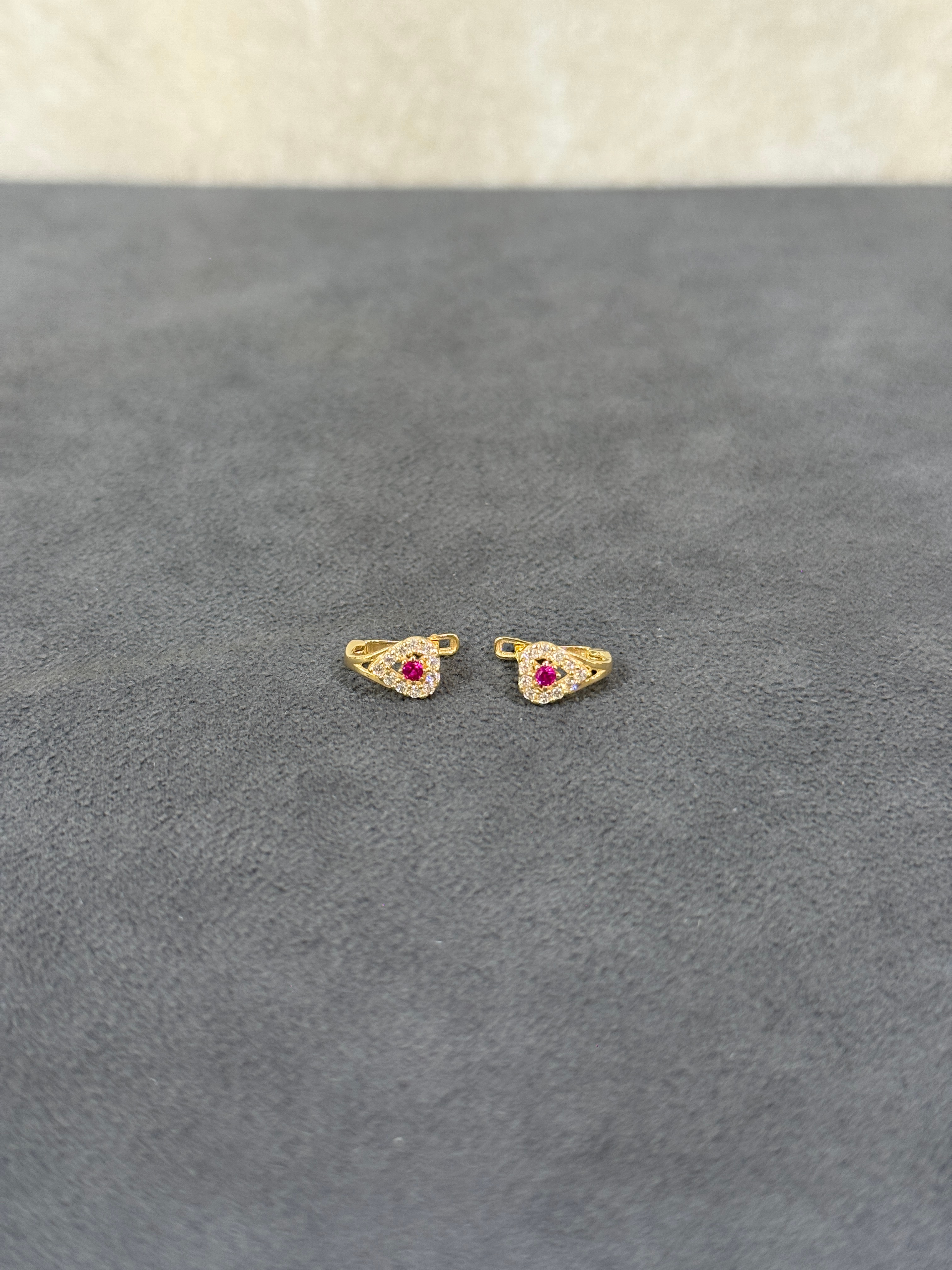 8 AYAR ALTIN PEMBE TAŞLI ÇOCUK KÜPESİ