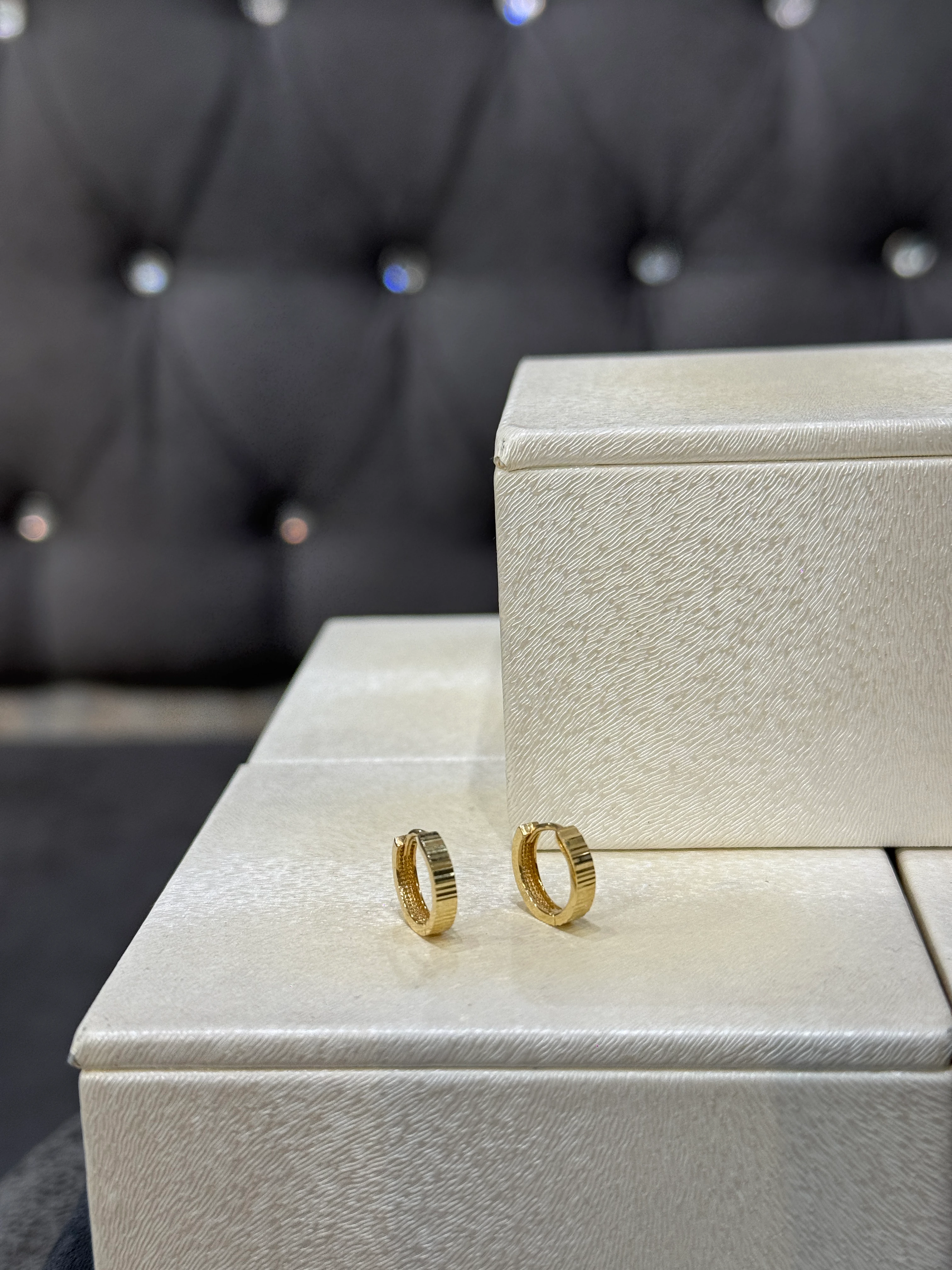 14 AYAR ALTIN KALEMLİ HALKA KÜPE