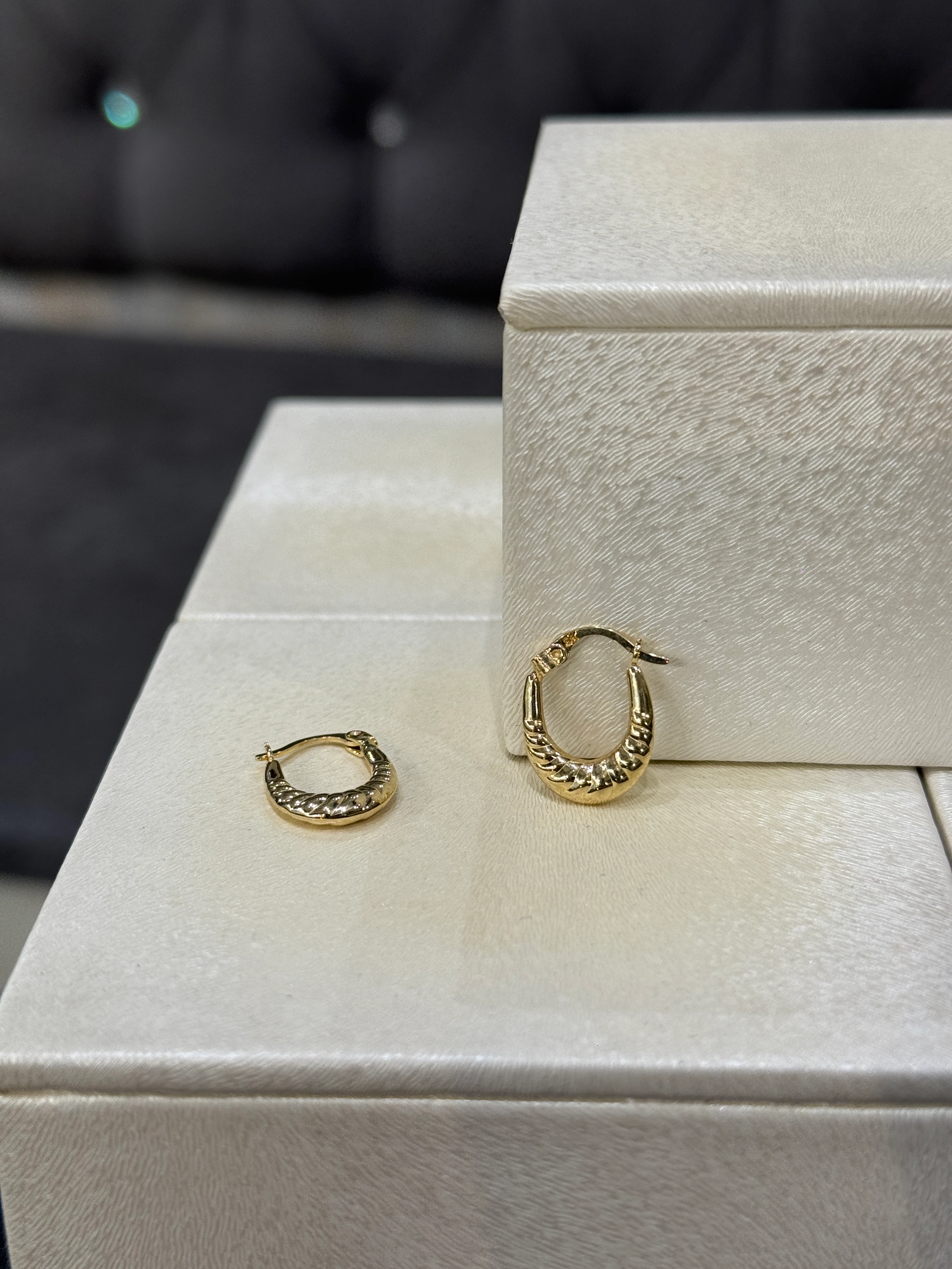 8 AYAR ALTIN PARLAK MİDYE HALKA KÜPE