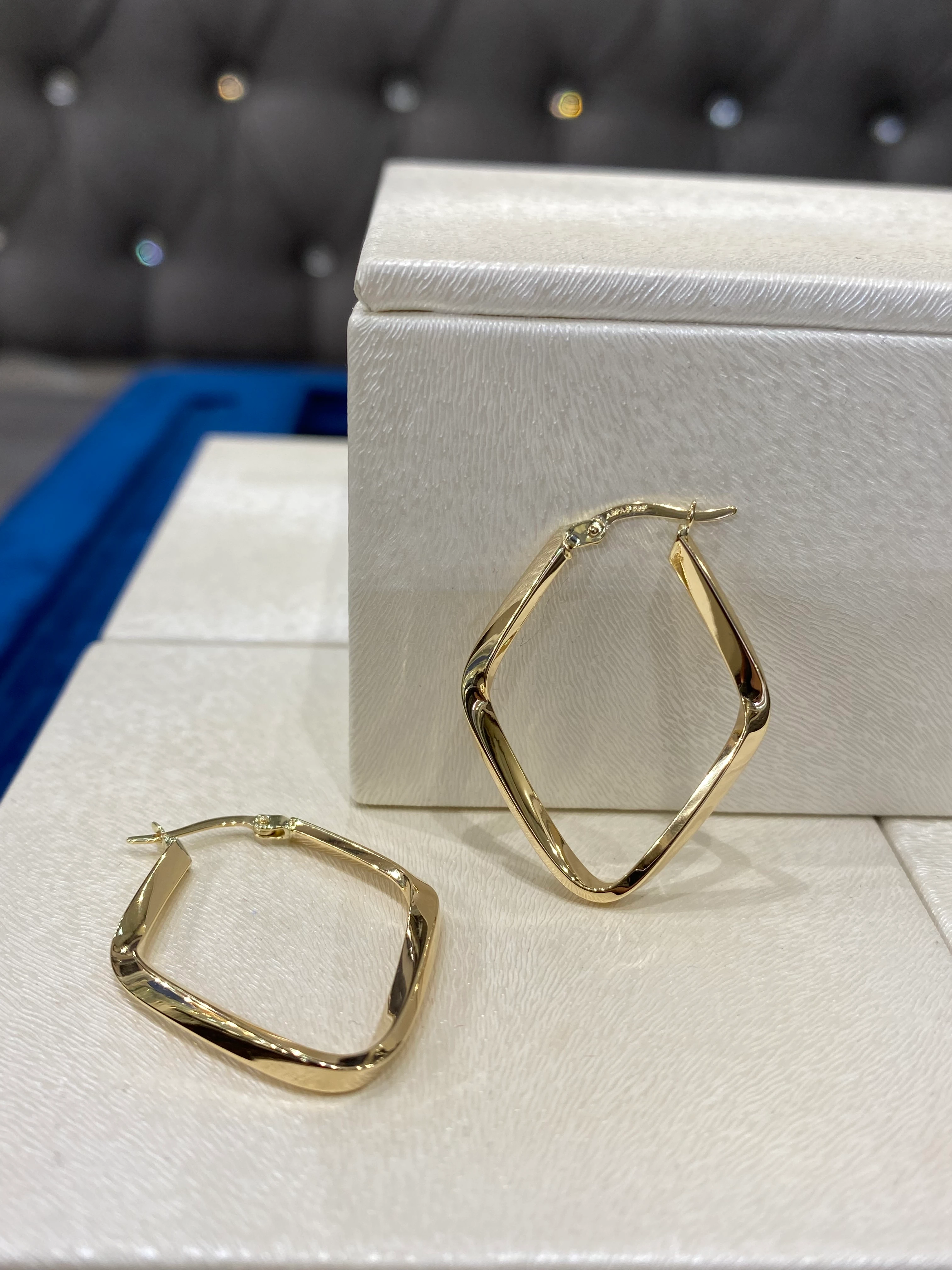 14 AYAR ALTIN ASİMETRİK HALKA KÜPE (büyük boy)