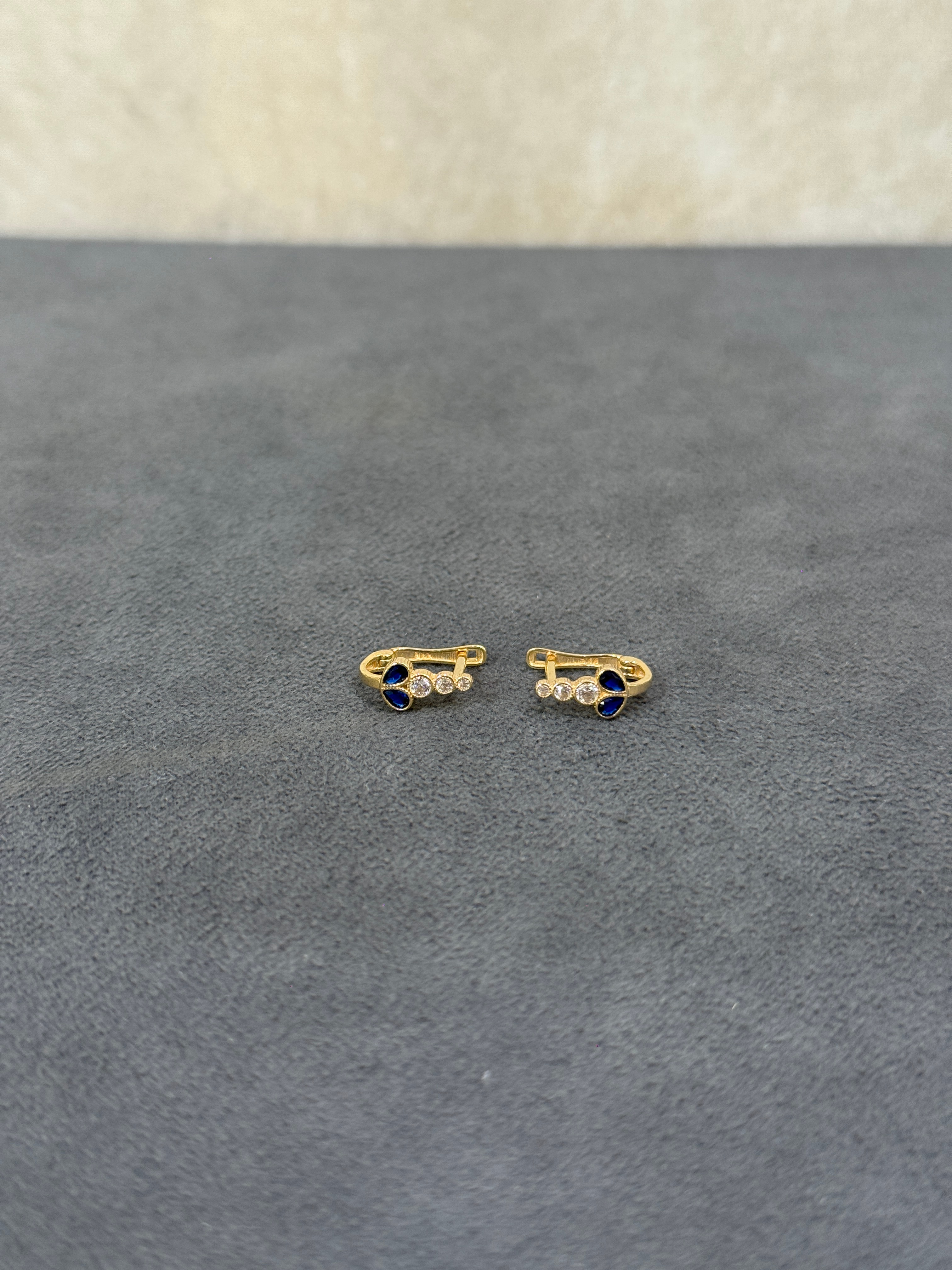 8 AYAR ALTIN MAVİ TAŞLI ÇOCUK KÜPESİ