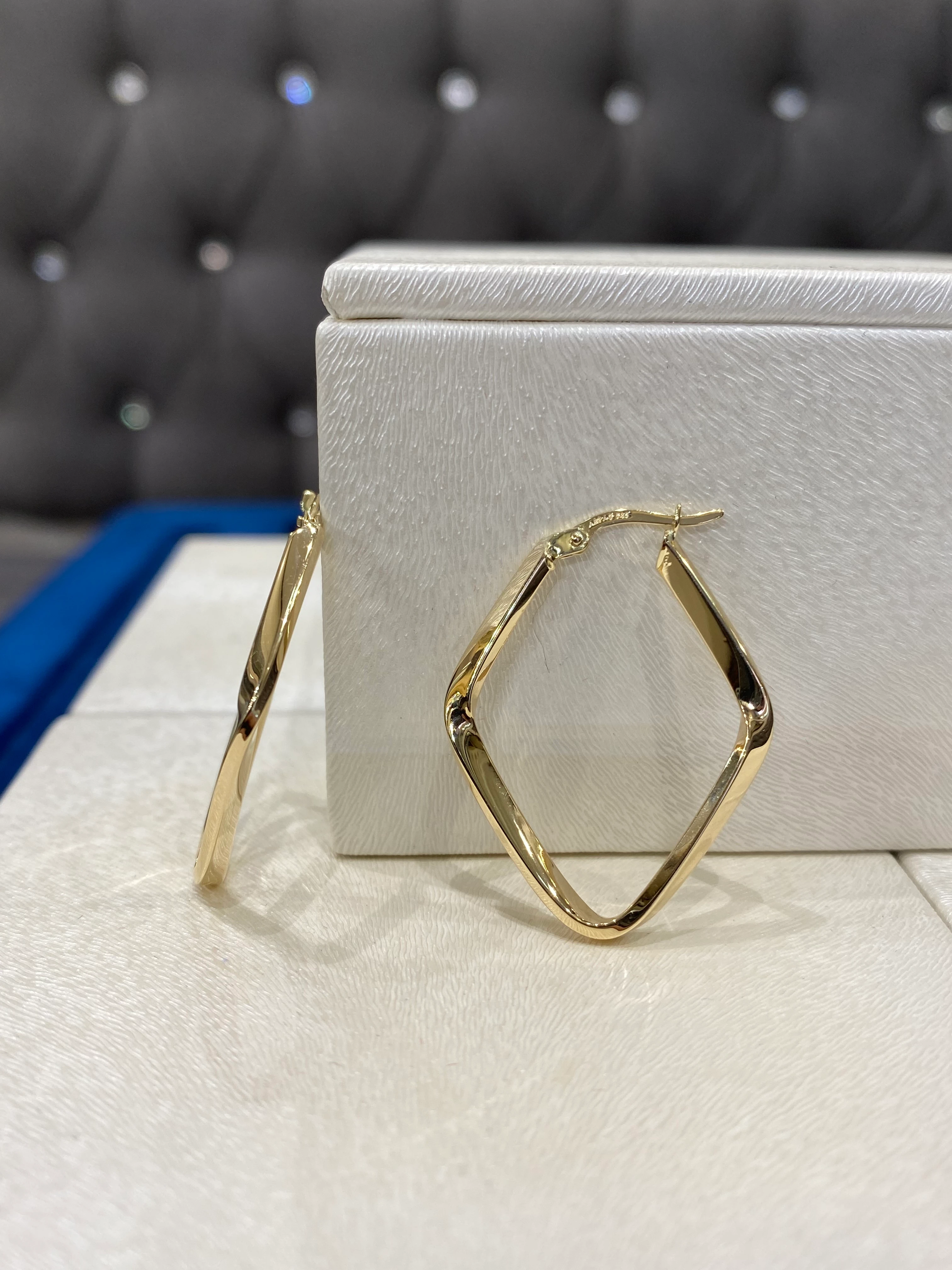 14 AYAR ALTIN ASİMETRİK HALKA KÜPE (büyük boy)