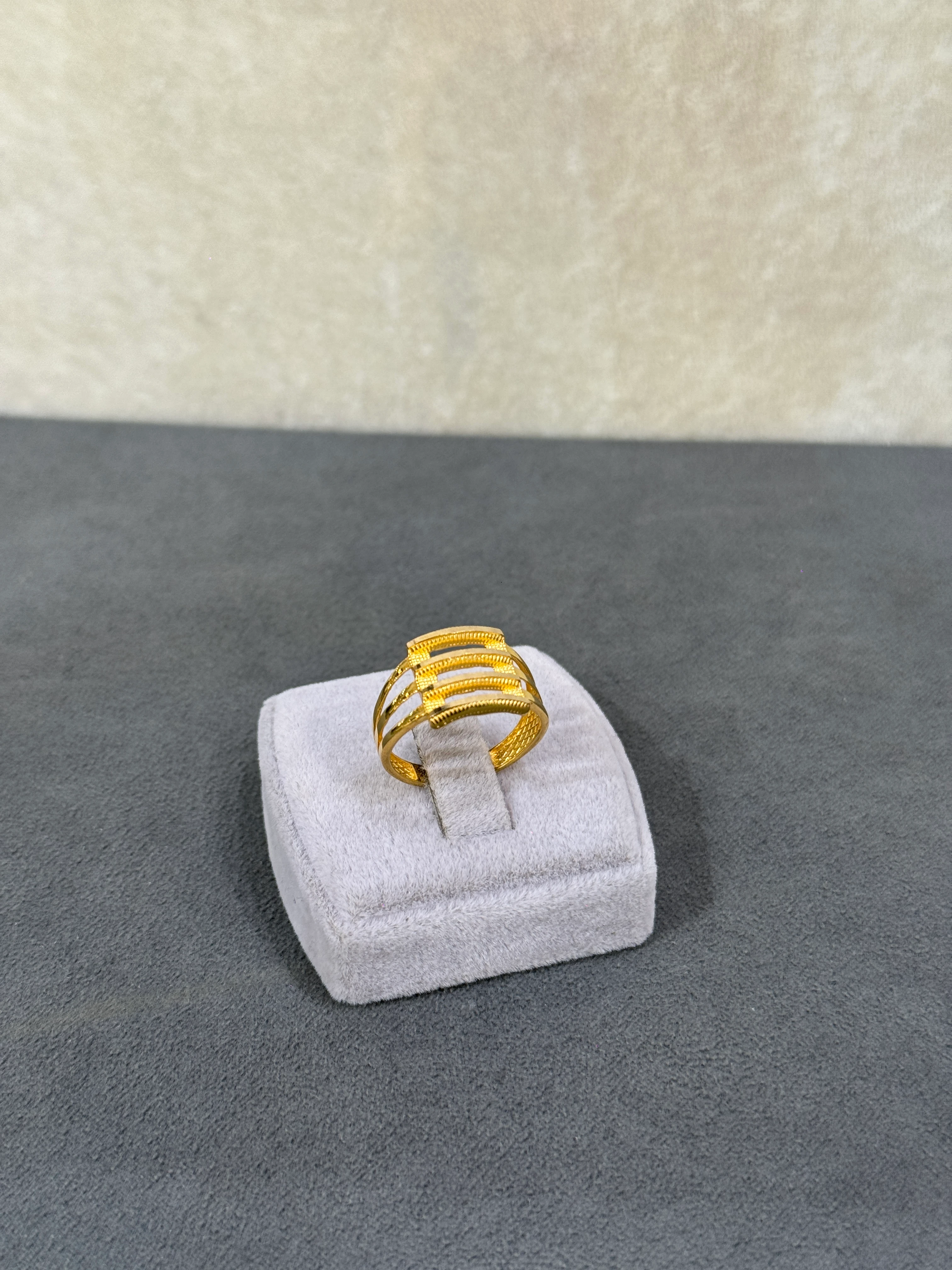 8 AYAR ALTIN KABURGA YÜZÜK