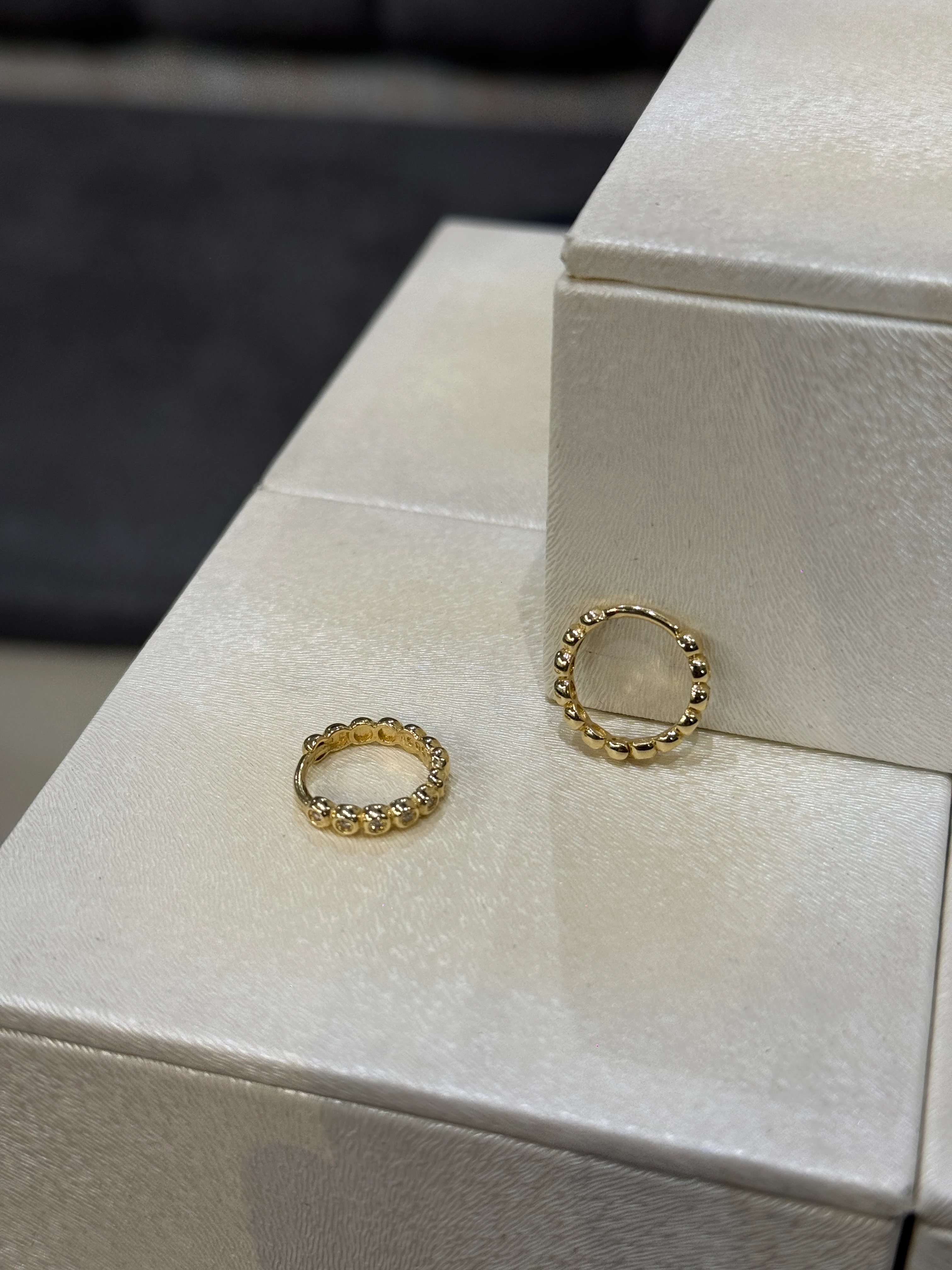 14 AYAR ALTIN TAŞLI GİZLİ KİLİT HALKA KÜPE