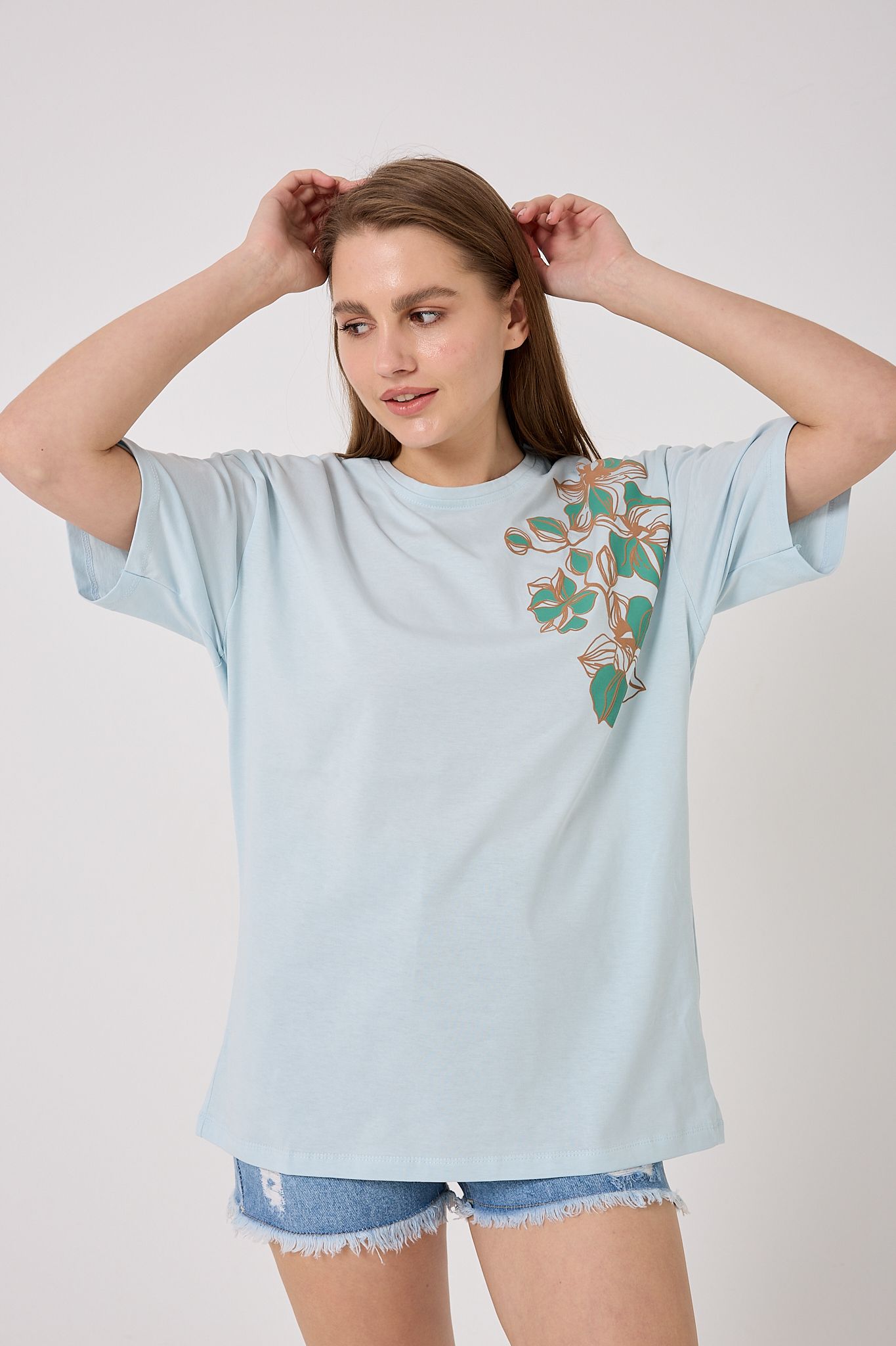 Oversize Omuz Çiçek Baskılı T-Shirt
