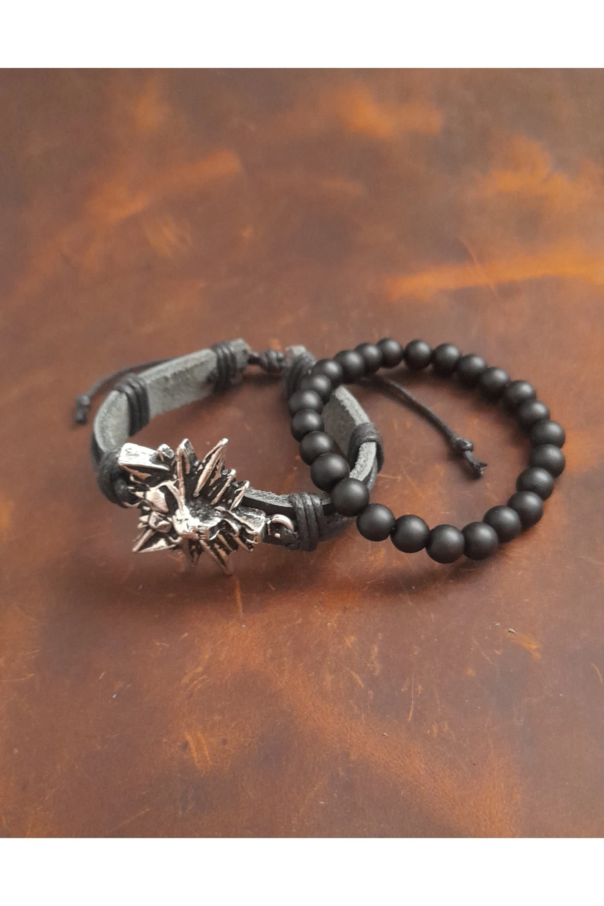 2'Lİ BİLEKLİK KURT FİGÜRLÜ HAKİKİ DERİ BİLEKLİK VE ONİKS TAŞLI BİLEKLİK