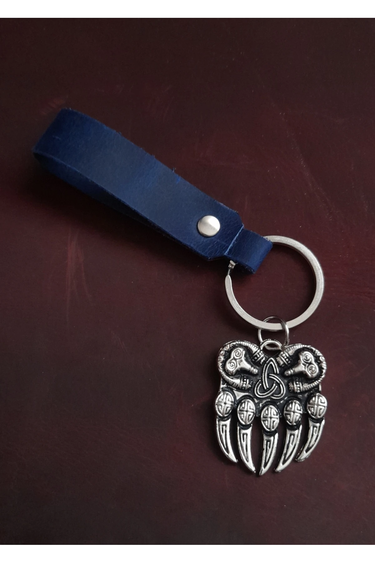 AYI PENÇESİ SEMBOL ANAHTARLIK EL YAPIMI GERÇEK DERİ ANAHTARLIK