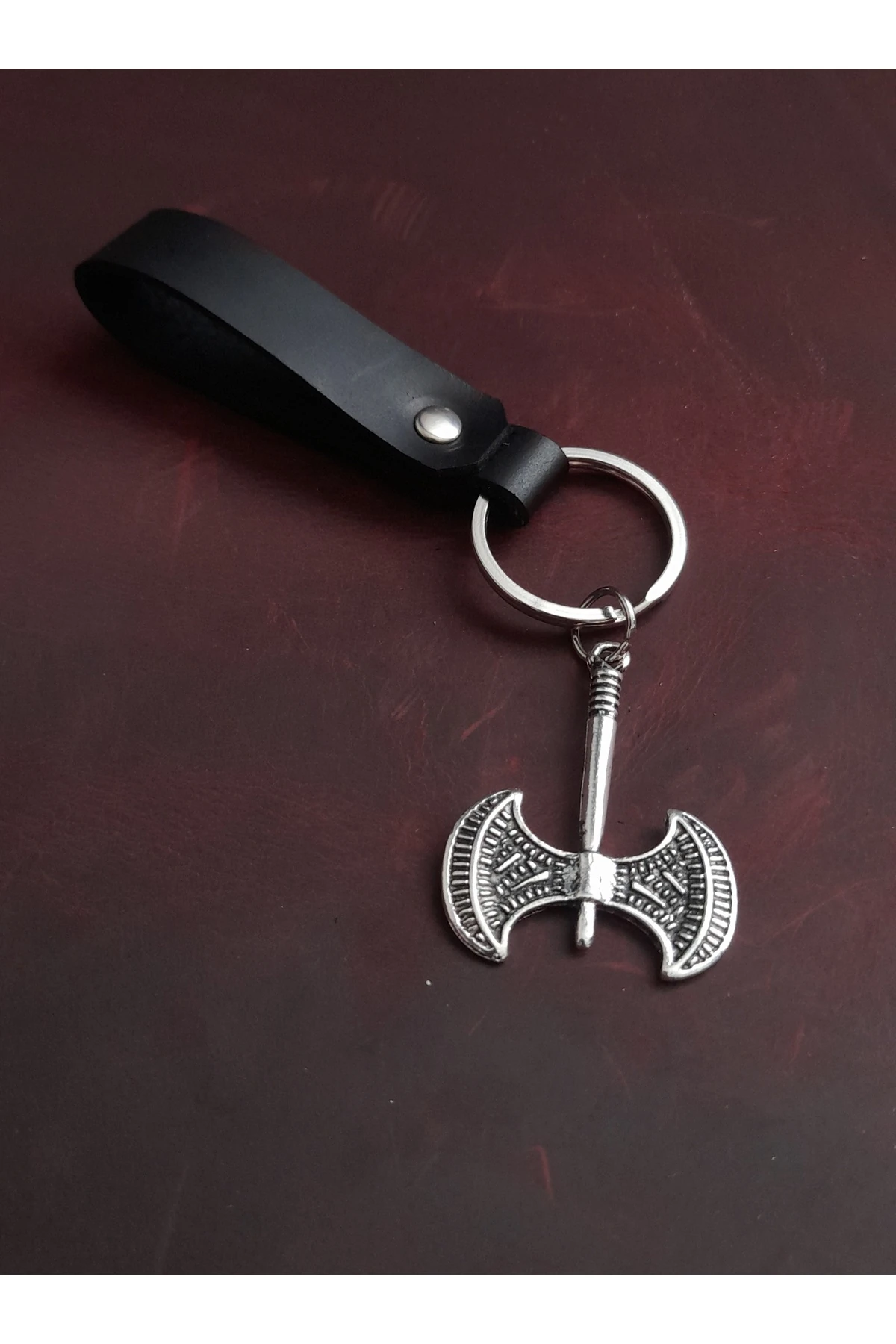 ÇİFT BALTA FİGÜR HAKİKİ DERİ ANAHTARLIK HEDİYE ANAHTARLIK