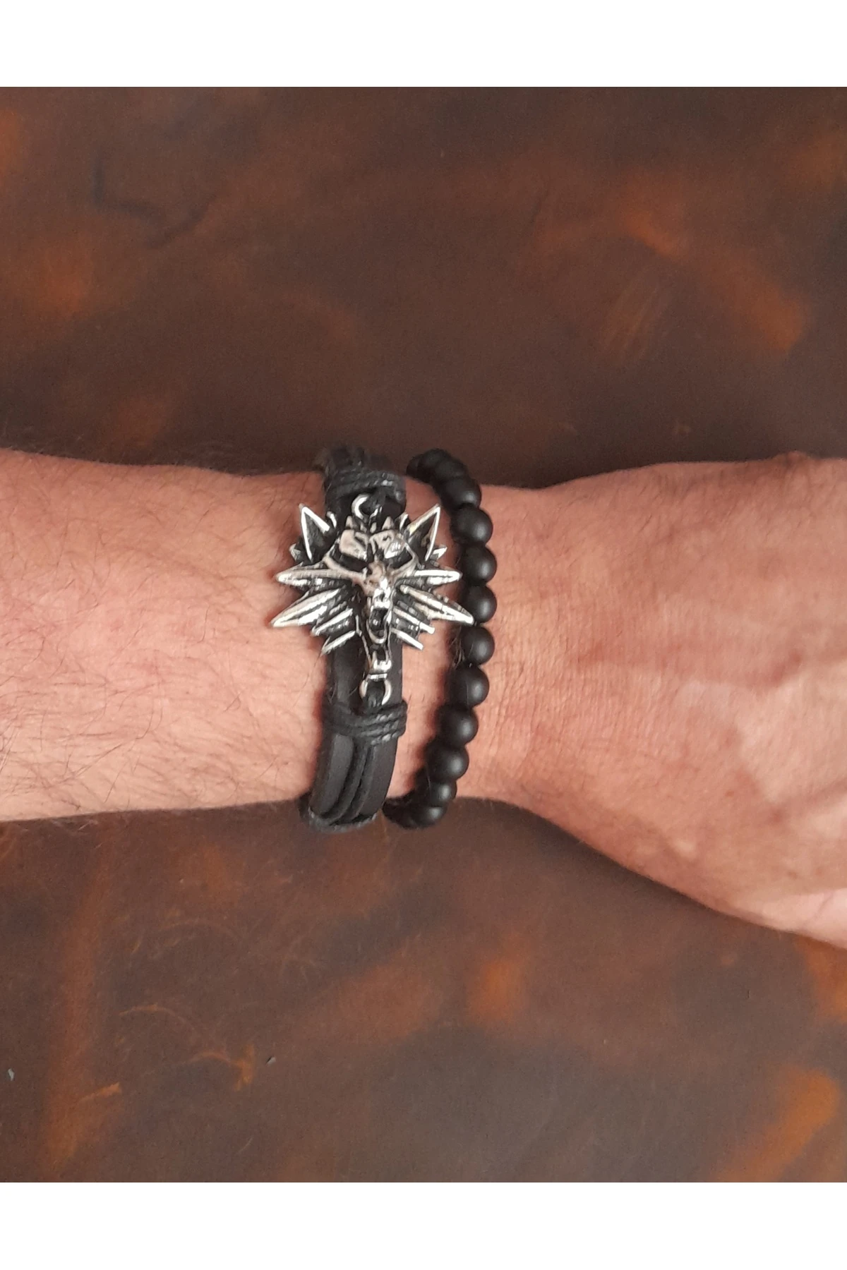 2'Lİ BİLEKLİK KURT FİGÜRLÜ HAKİKİ DERİ BİLEKLİK VE ONİKS TAŞLI BİLEKLİK