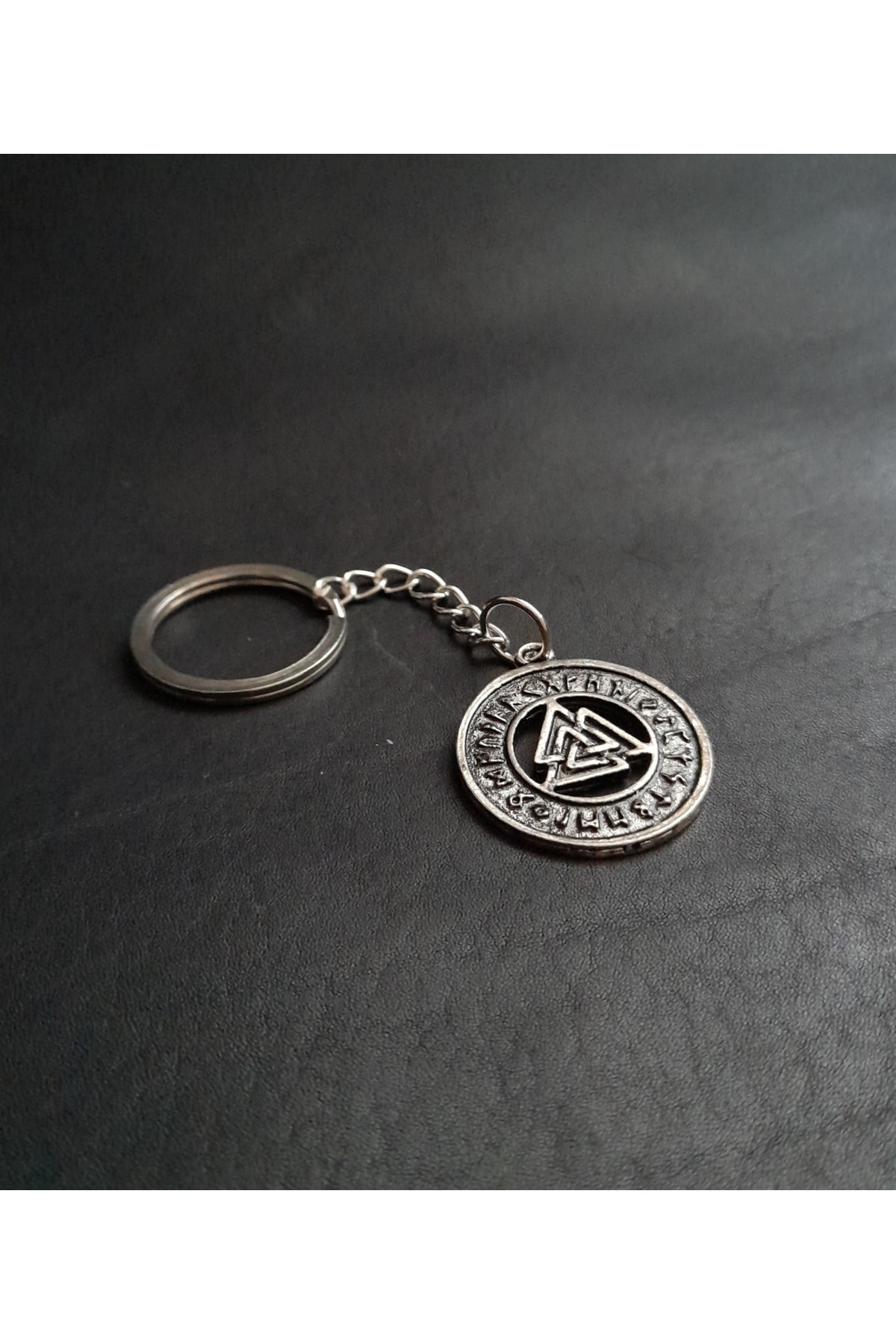 VİKİNG VALKNUT FİGÜRLÜ METAL ANAHTARLIK