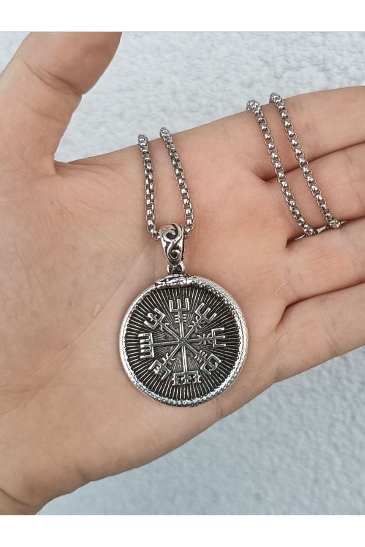 İskandinav Çift Taraflı Tılsım Pusula Valknut Figürlü Kolye