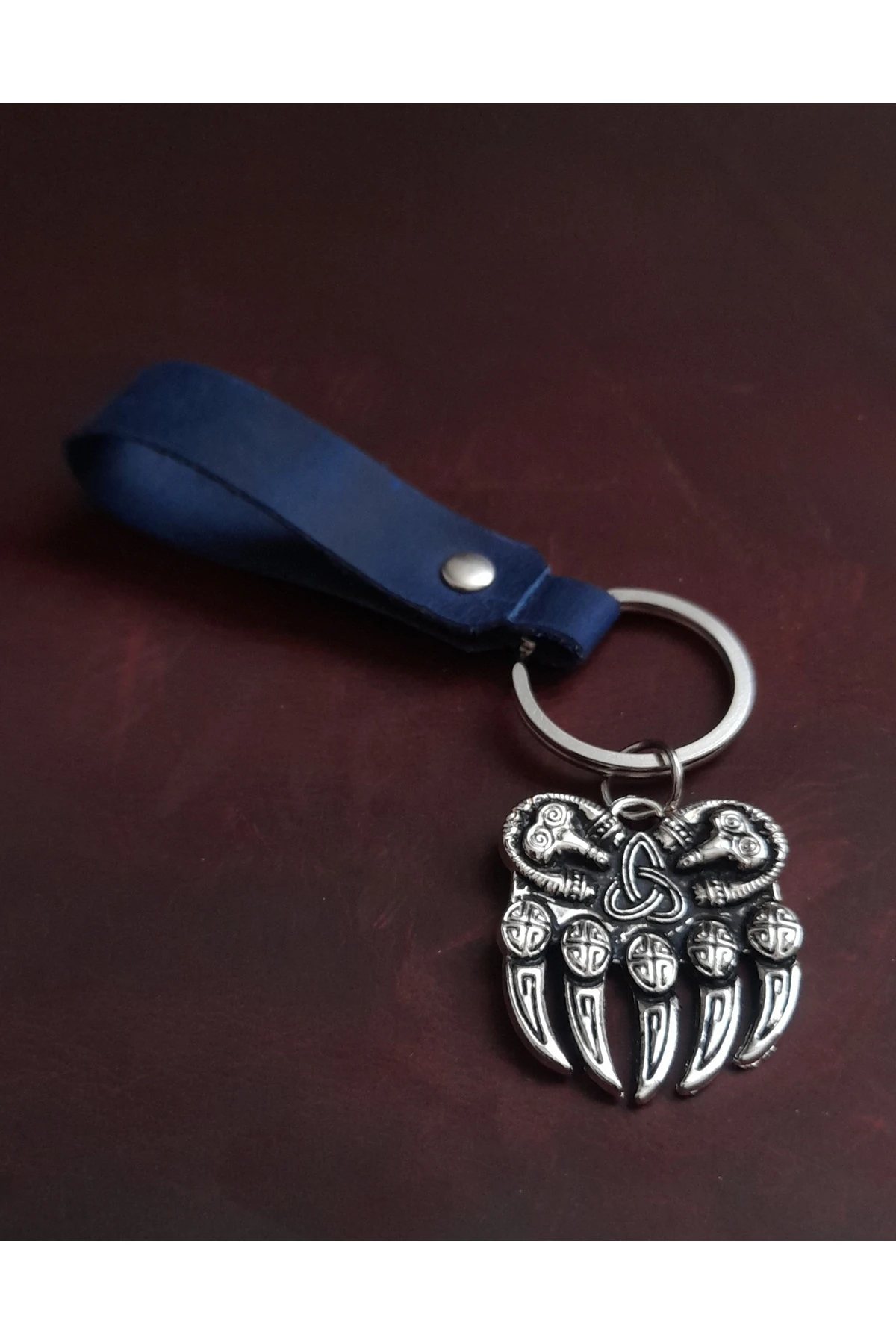 AYI PENÇESİ SEMBOL ANAHTARLIK EL YAPIMI GERÇEK DERİ ANAHTARLIK