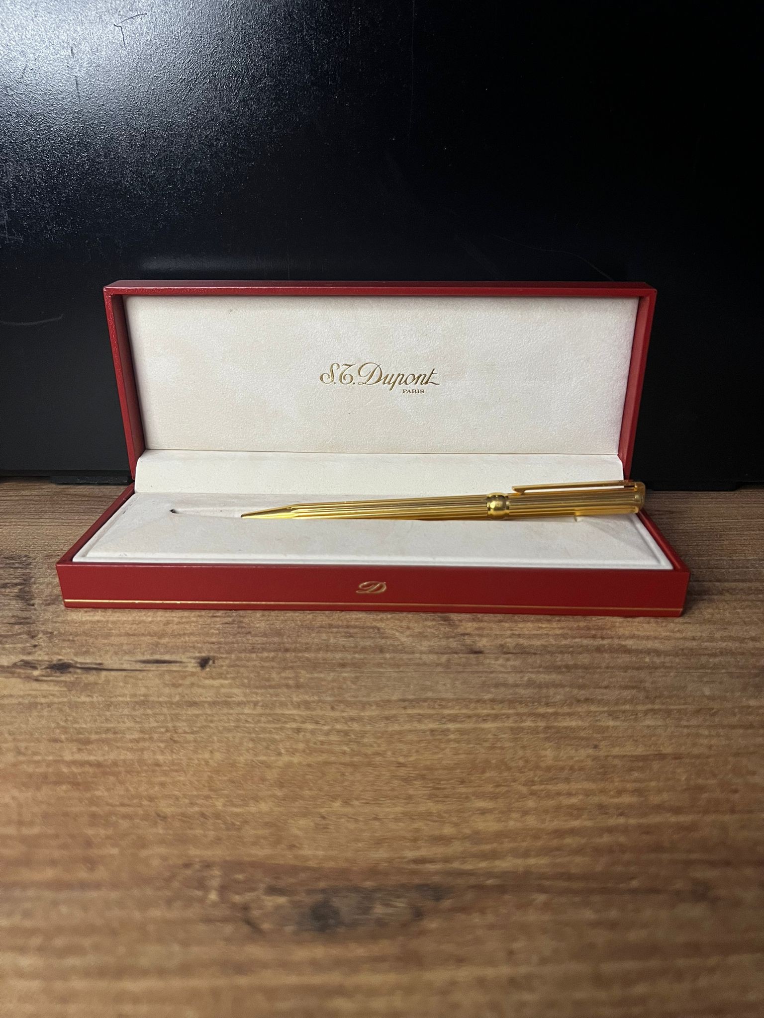 S.T. Dupont Paris – Altın Kaplama Klasik Tükenmez Kalem