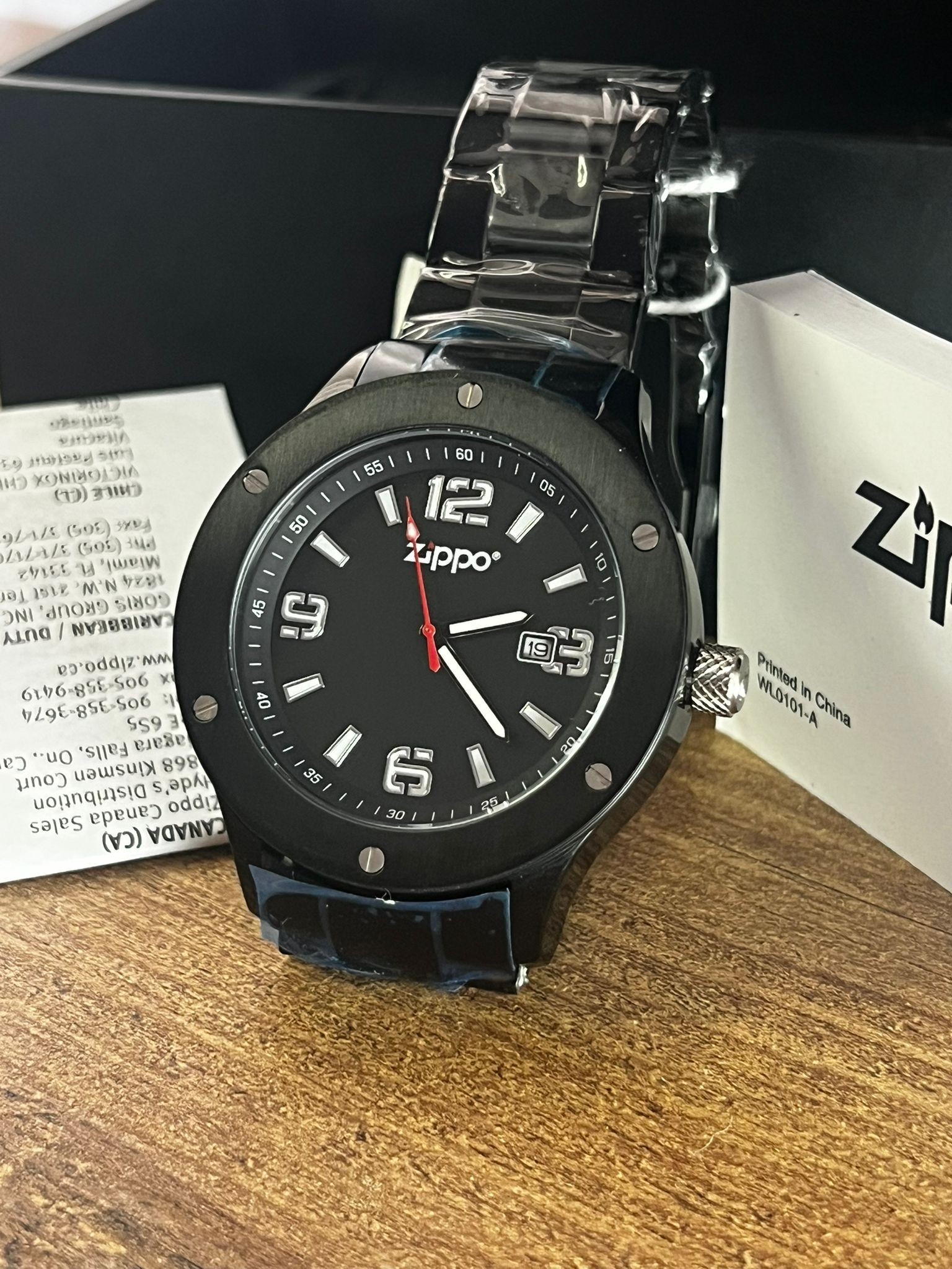 Zippo Watches – Siyah Çelik Kasada Karanlık Işık Zippo Saat