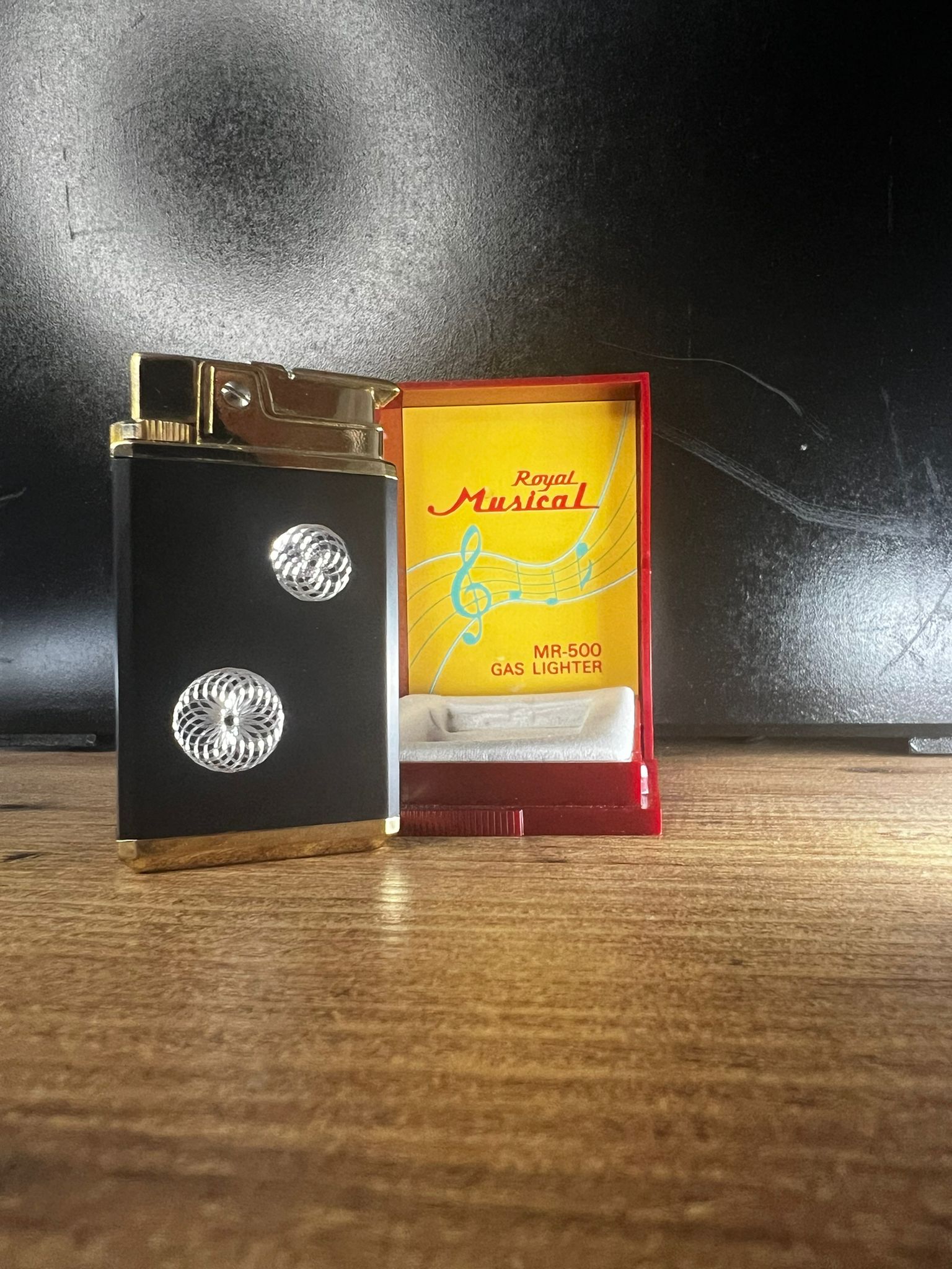Royal Musical MR-500 – 80’lerin Melodik İmzası Çakmak