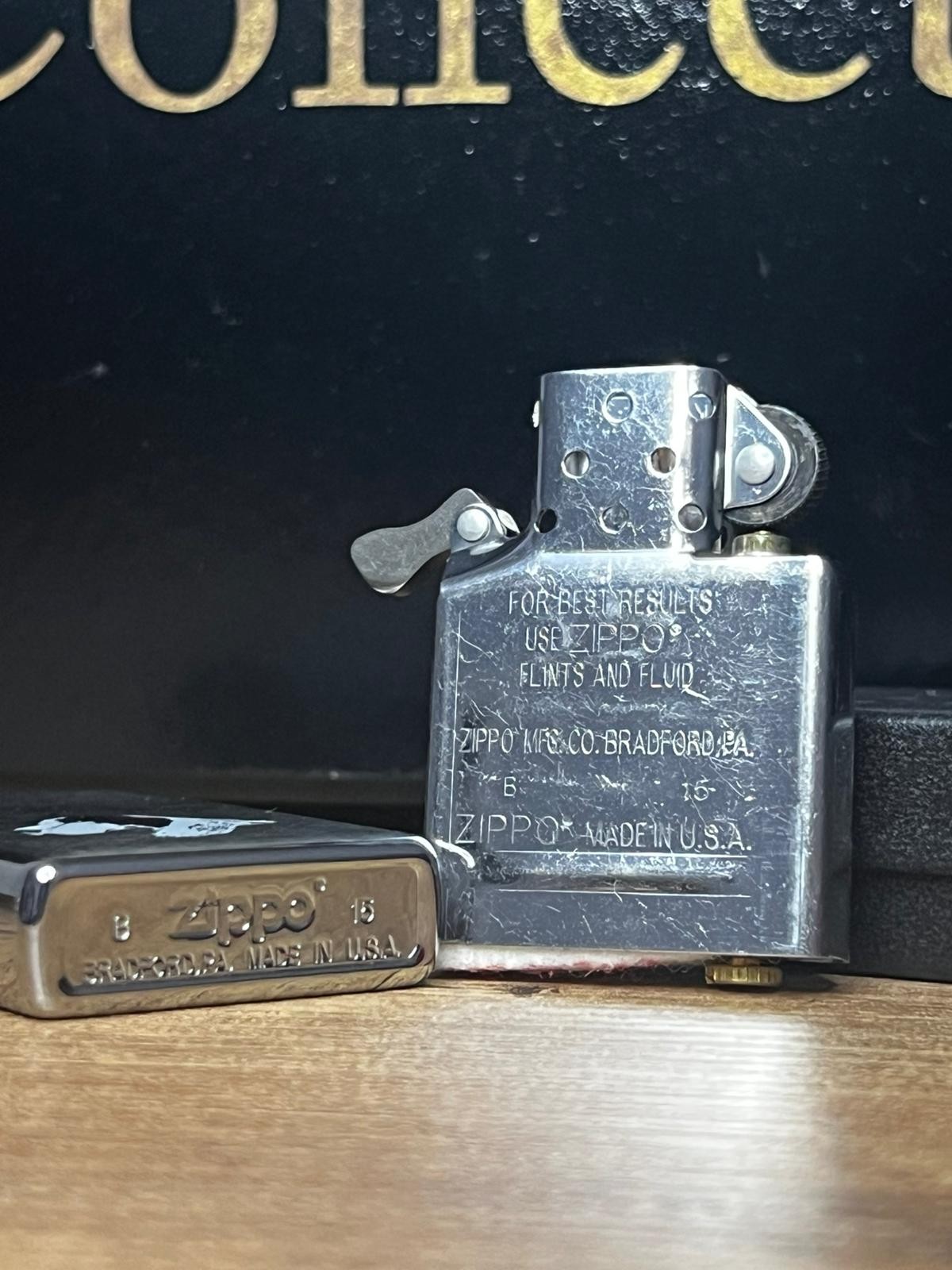 Sadakatin Simgesi Köpek Figürlü Zippo – B 15  B 15
