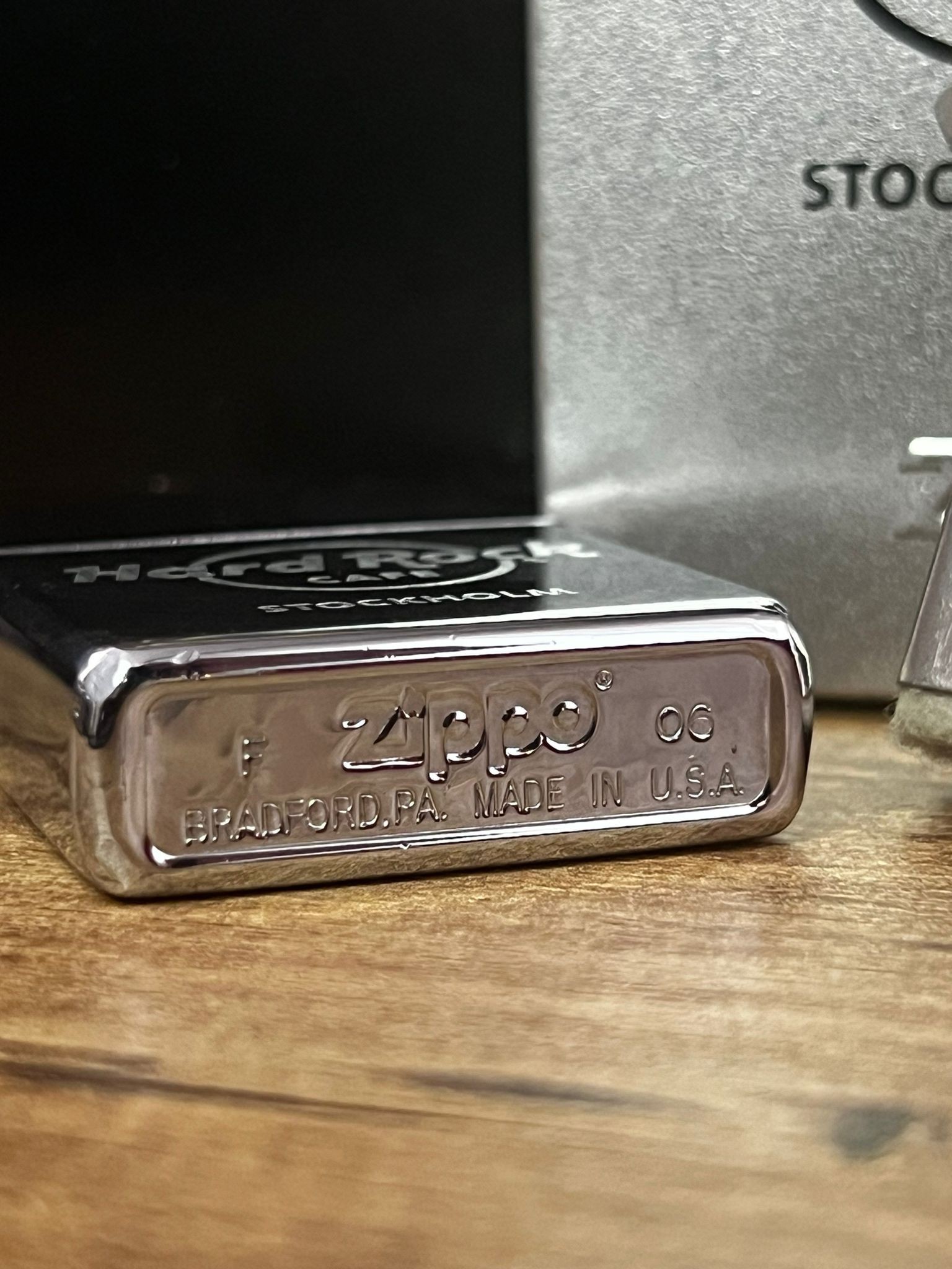 Kuzey Rüzgarı – Hard Rock Cafe Stockholm Zippo Çakmak