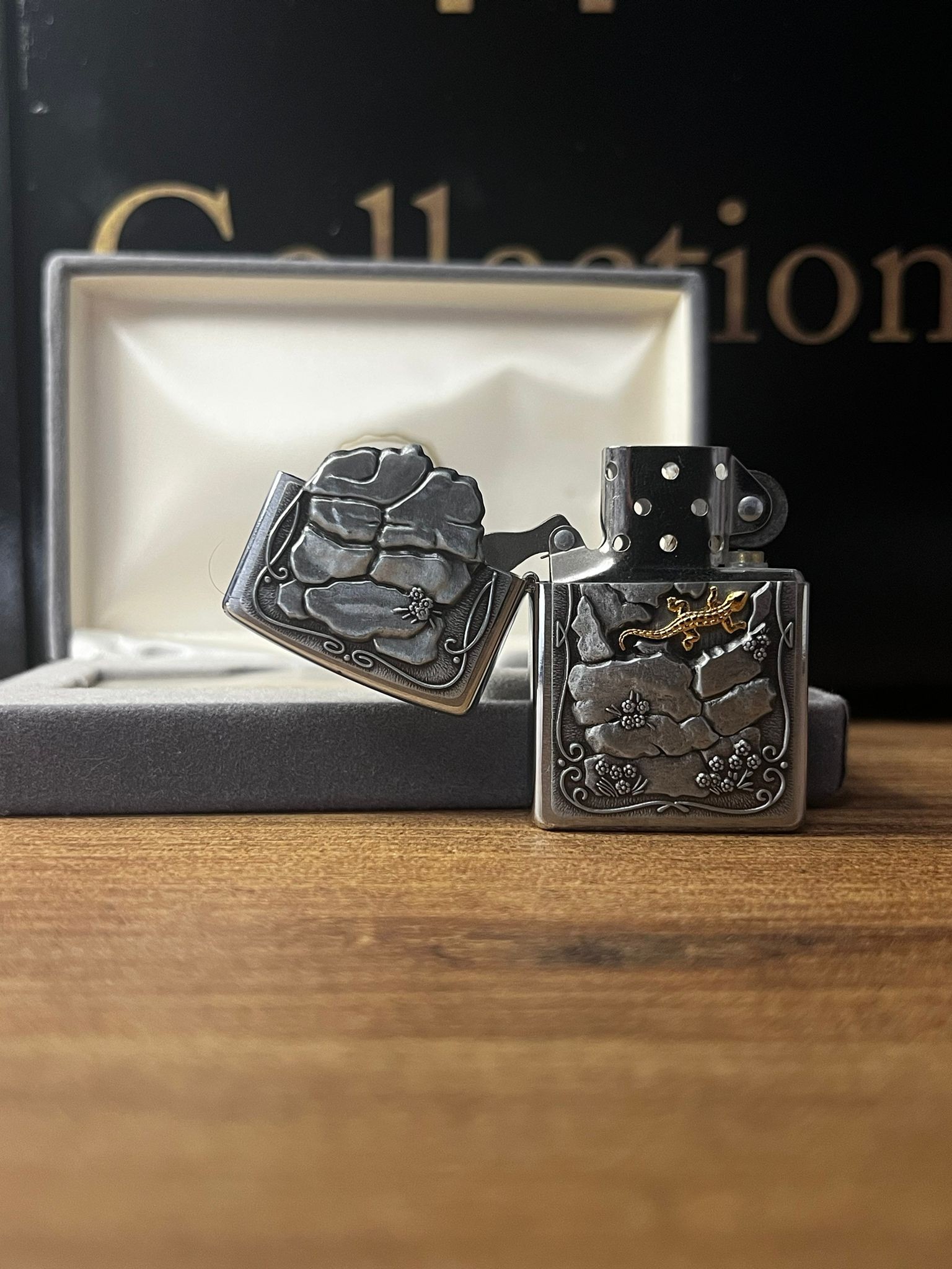 Lizard Special Edition – Taş Duvar Kabartmalı 3D Zippo Çakmak