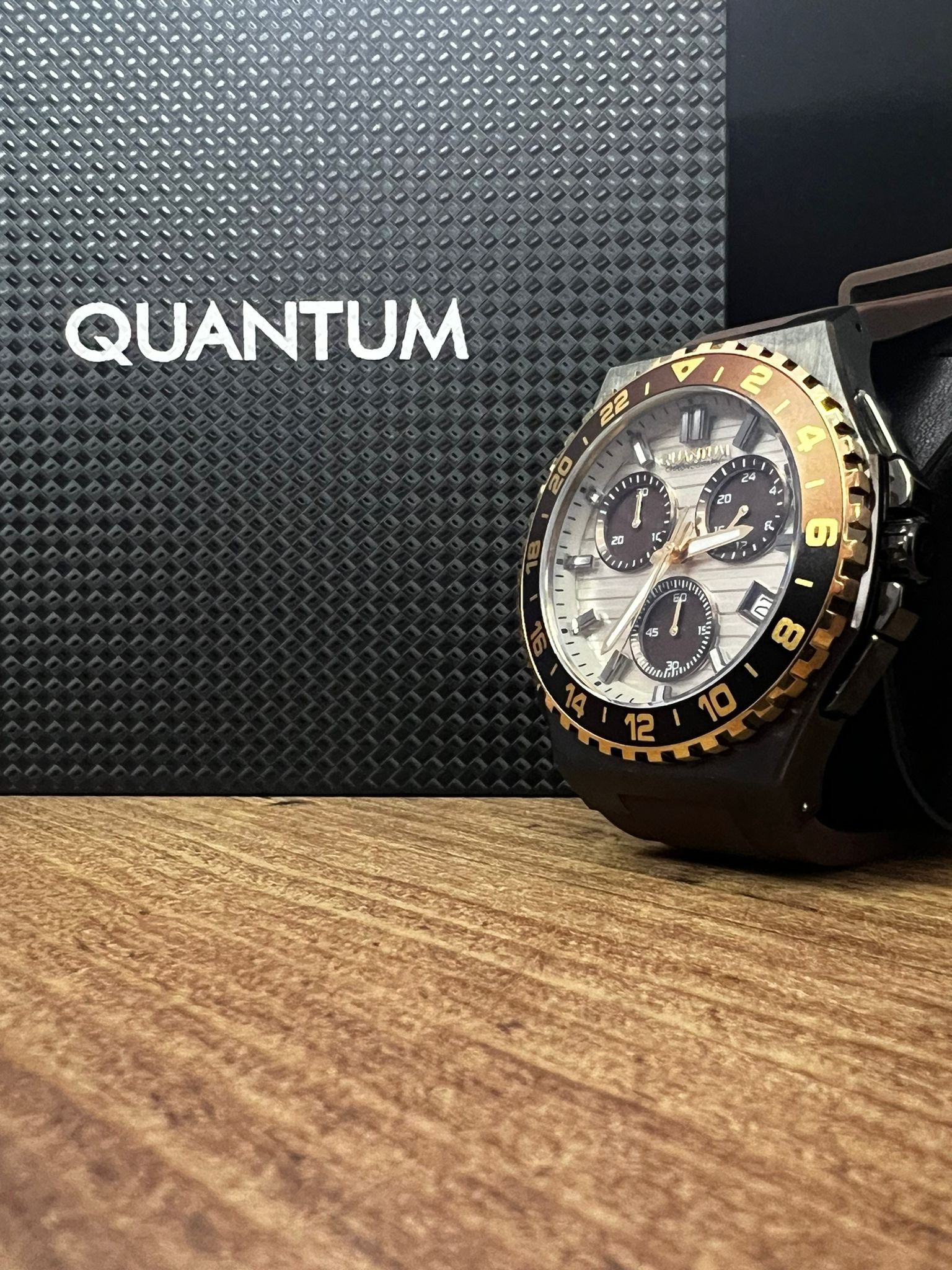 QUANTUM Powertech PWC147 – Gücün ve Stilin Yeni Yorumu QUANTUM SAAT image
