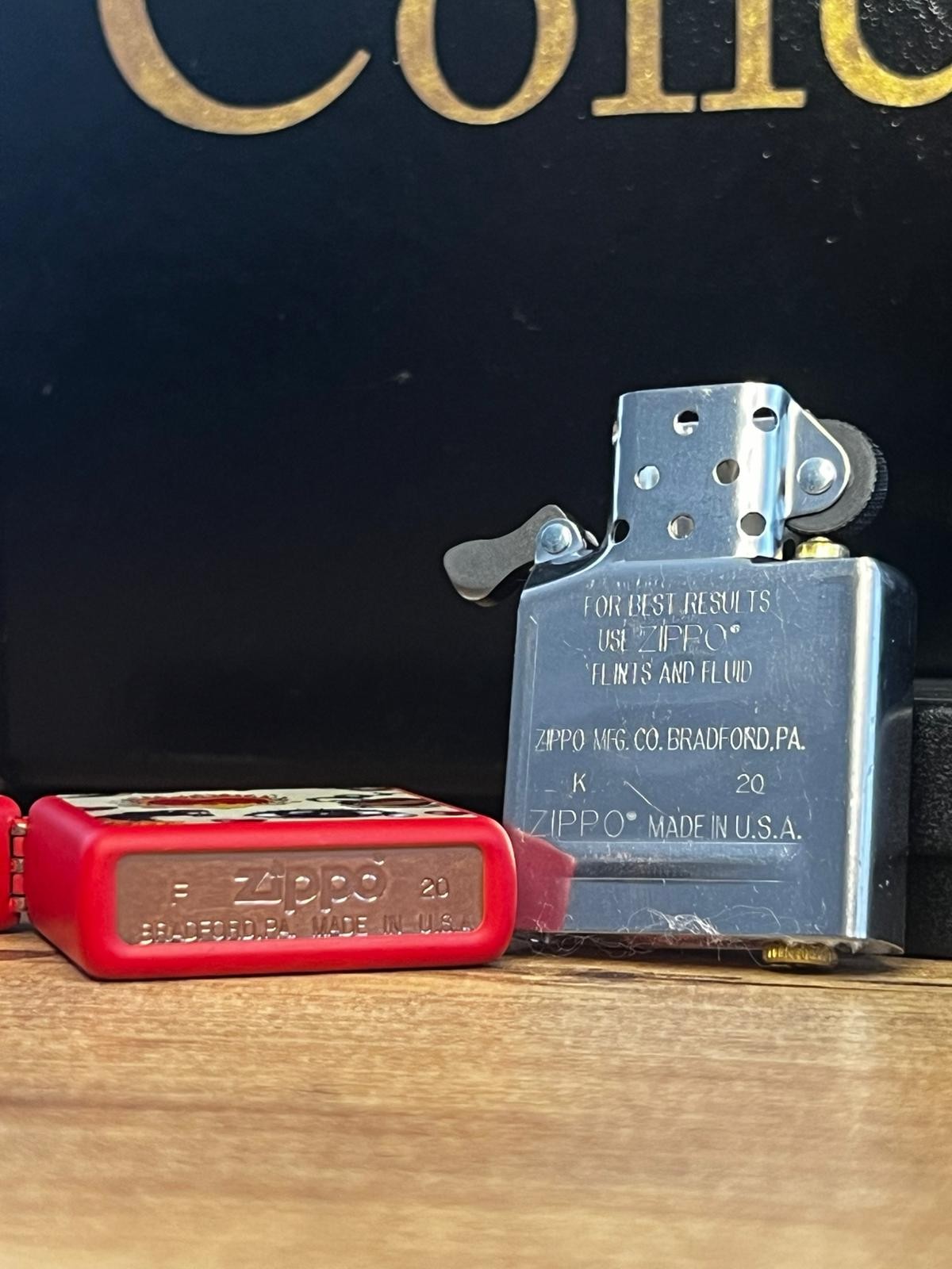 Zippo Tattoo Series – Renkli İsyan & Anlam Dolu Detaylar!