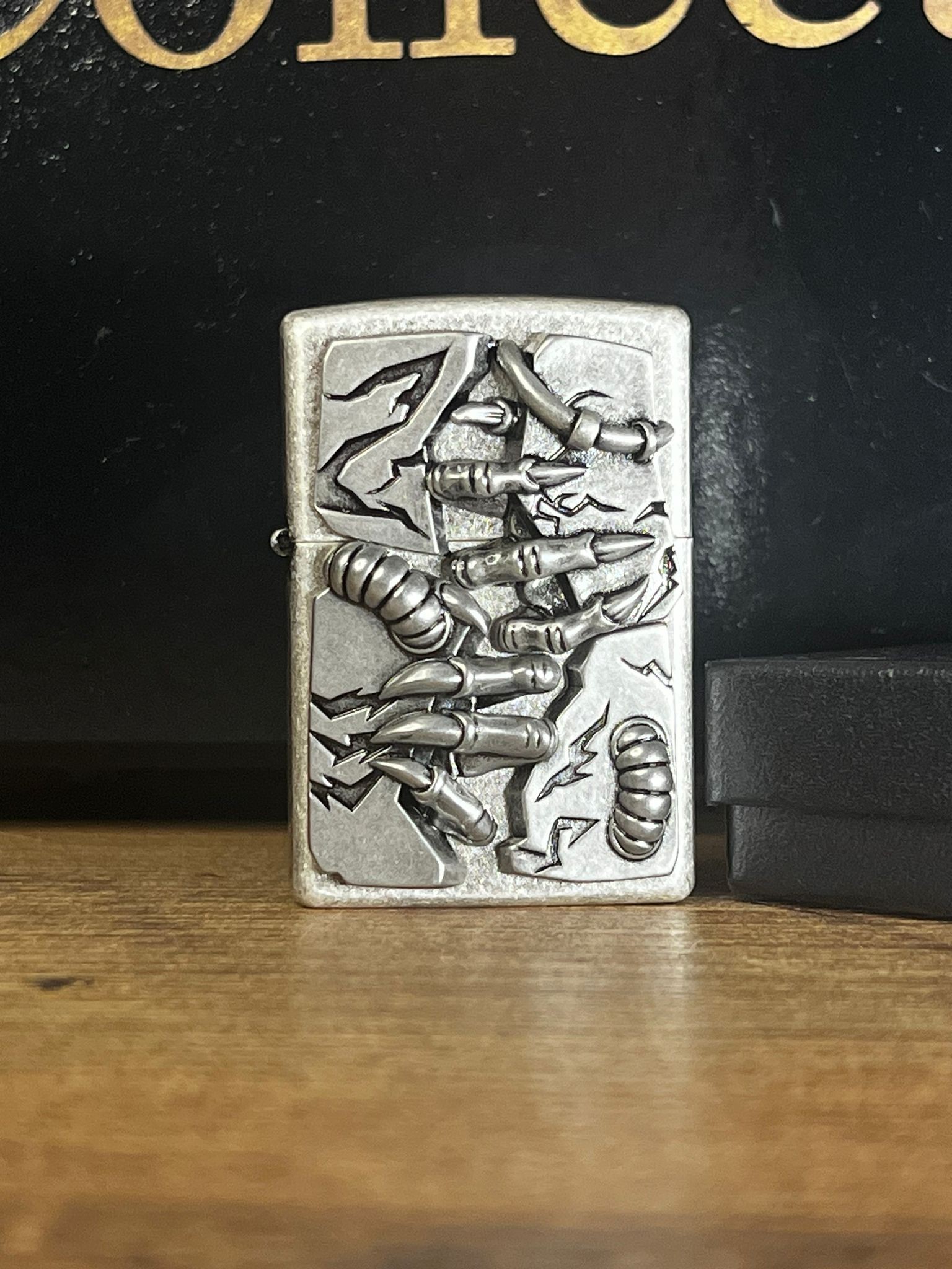 ZIPPO MONSTER CLAW | CANAVAR PENÇESİ ZIPPO  ÇAKMAK image
