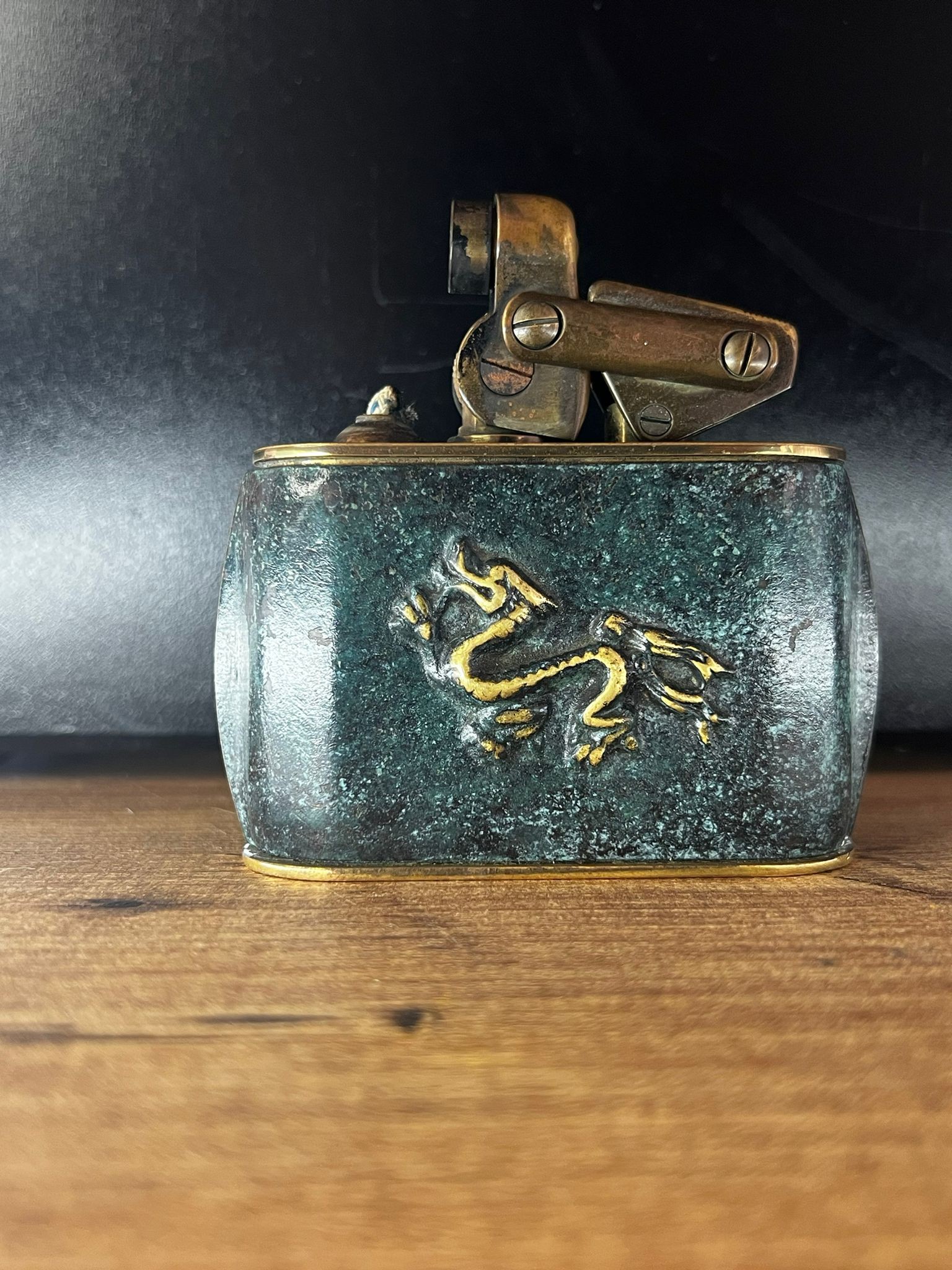 Ejderhanın Masası: 1950’ler Japon Bronz Masa Çakmağı