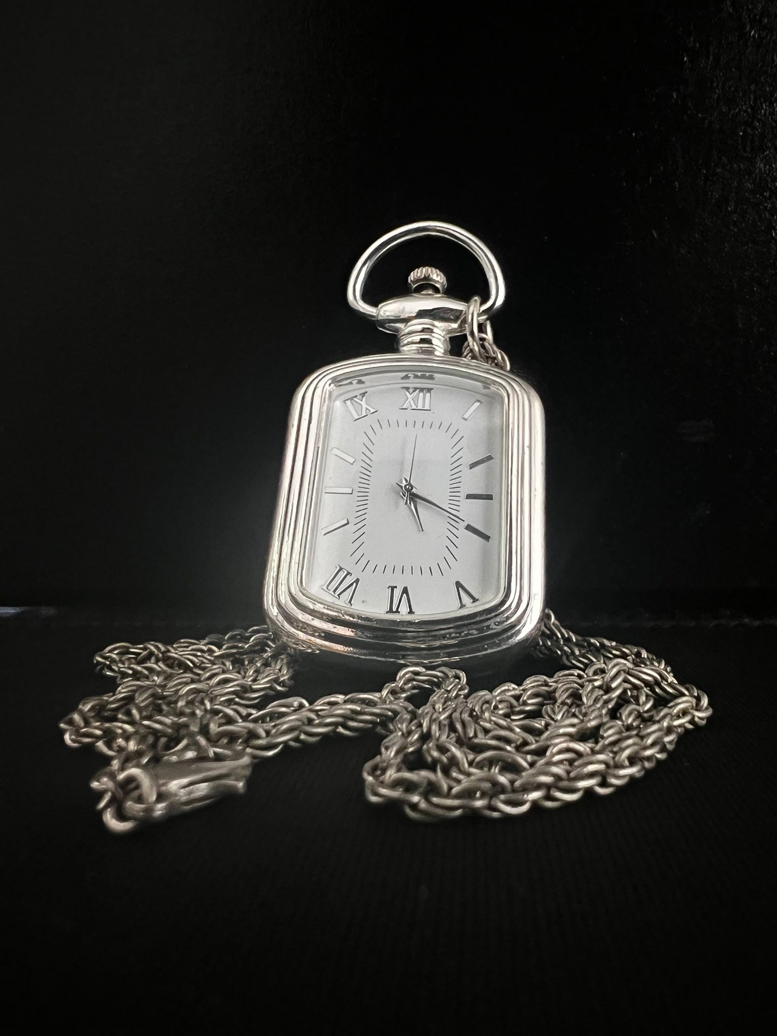 Vintage Zincirli Cep Saati – Japon Quartz Mekanizmalı Vintage Saat image