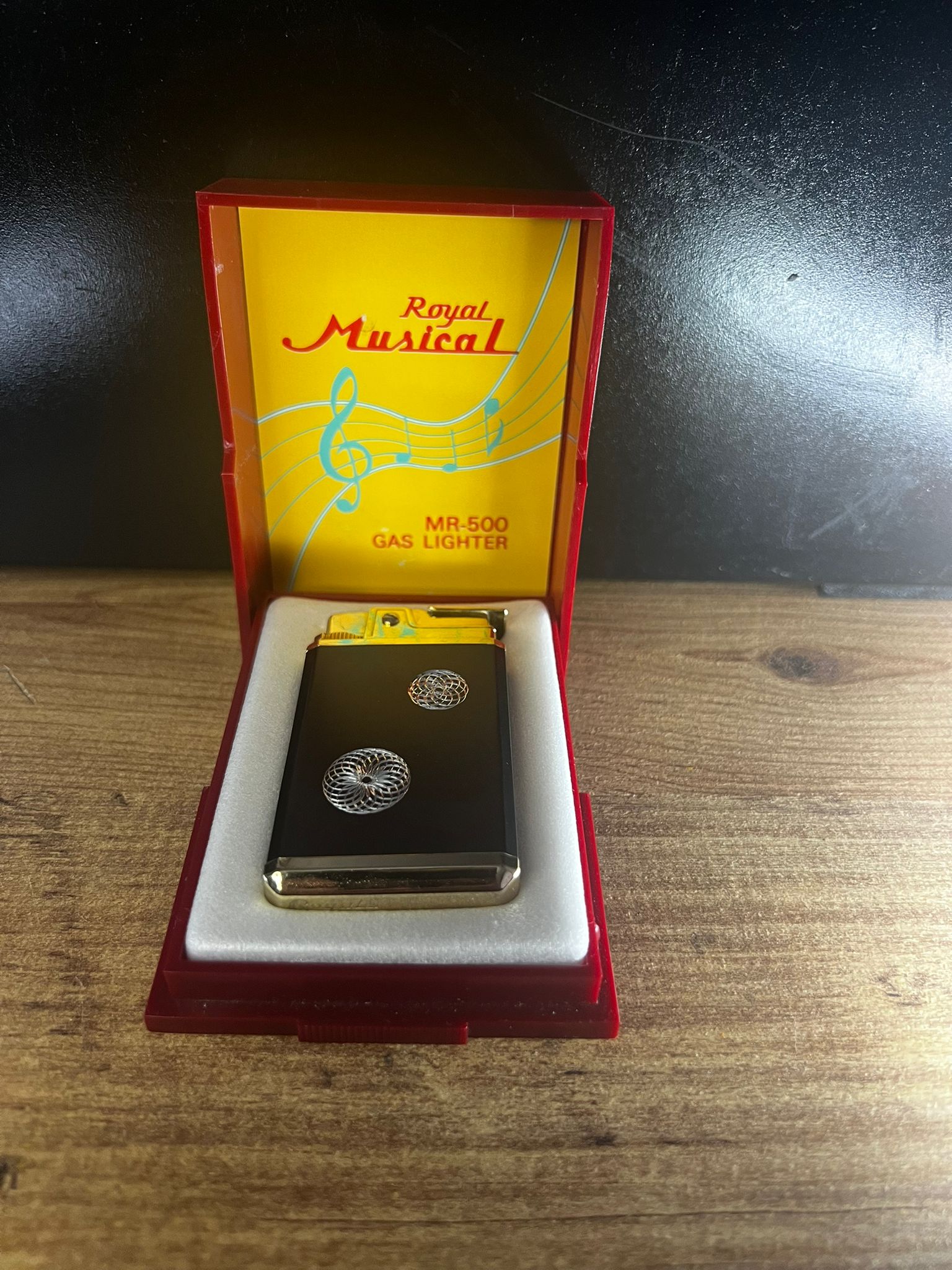 Royal Musical MR-500 – 80’lerin Melodik İmzası Çakmak