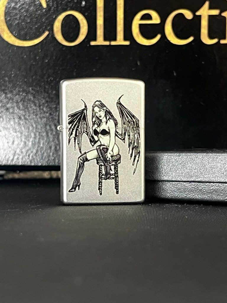 Dark Temptation Zippo Çakmak main variant image