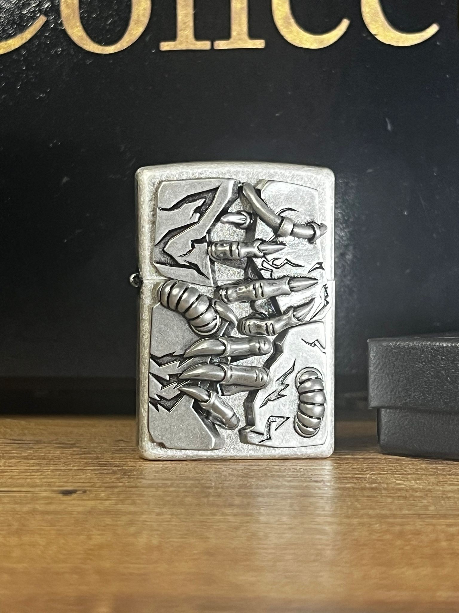 ZIPPO MONSTER CLAW | CANAVAR PENÇESİ ZIPPO  ÇAKMAK