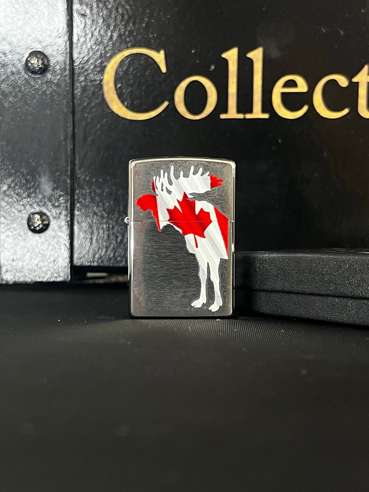 Kanada Ruhuyla – 2013 D13 Kodlu Maple Moose Zippo Çakmak