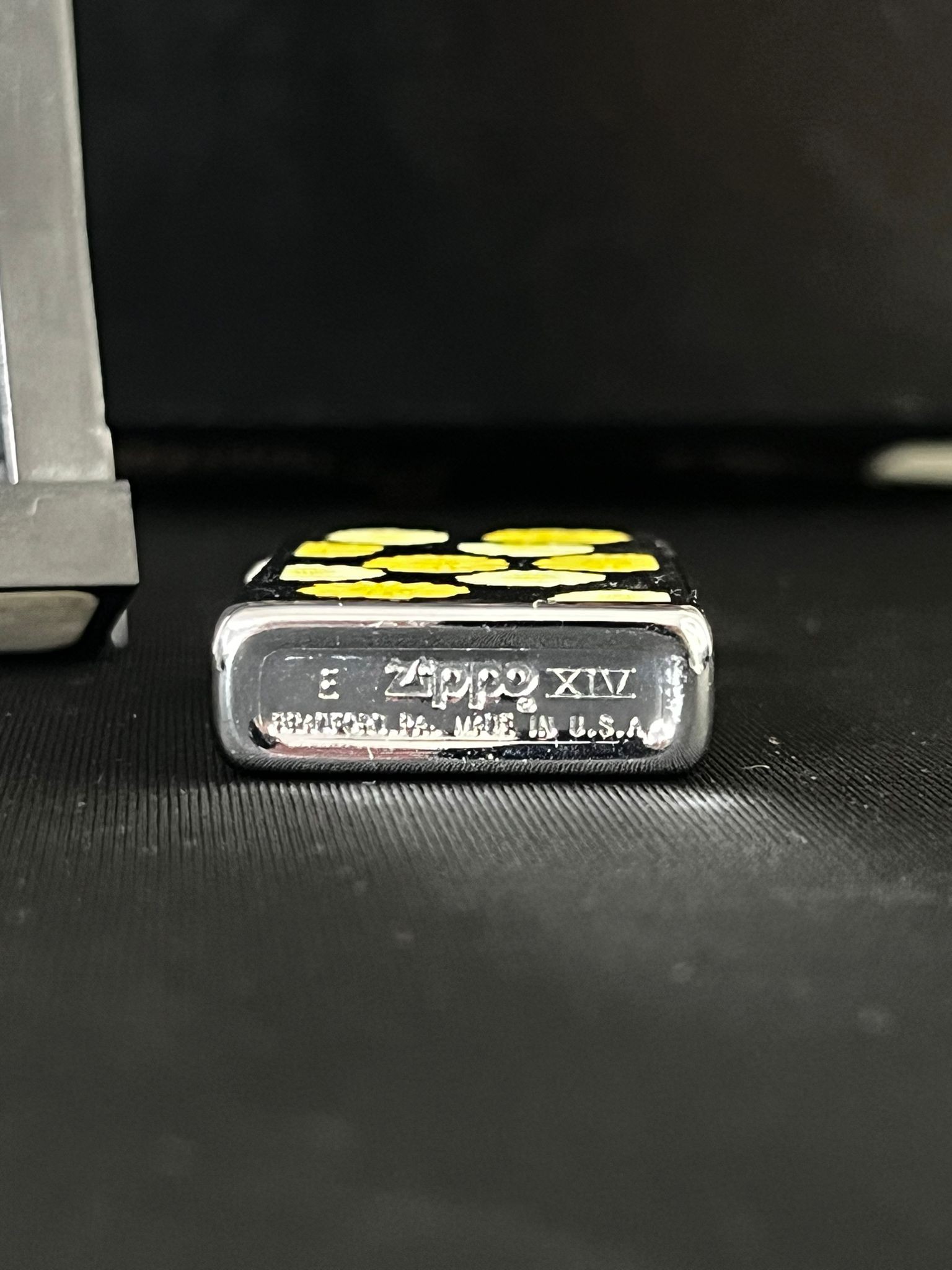Spring Vibes Zippo’da Bahar Esti Zippo Slim Çakmak