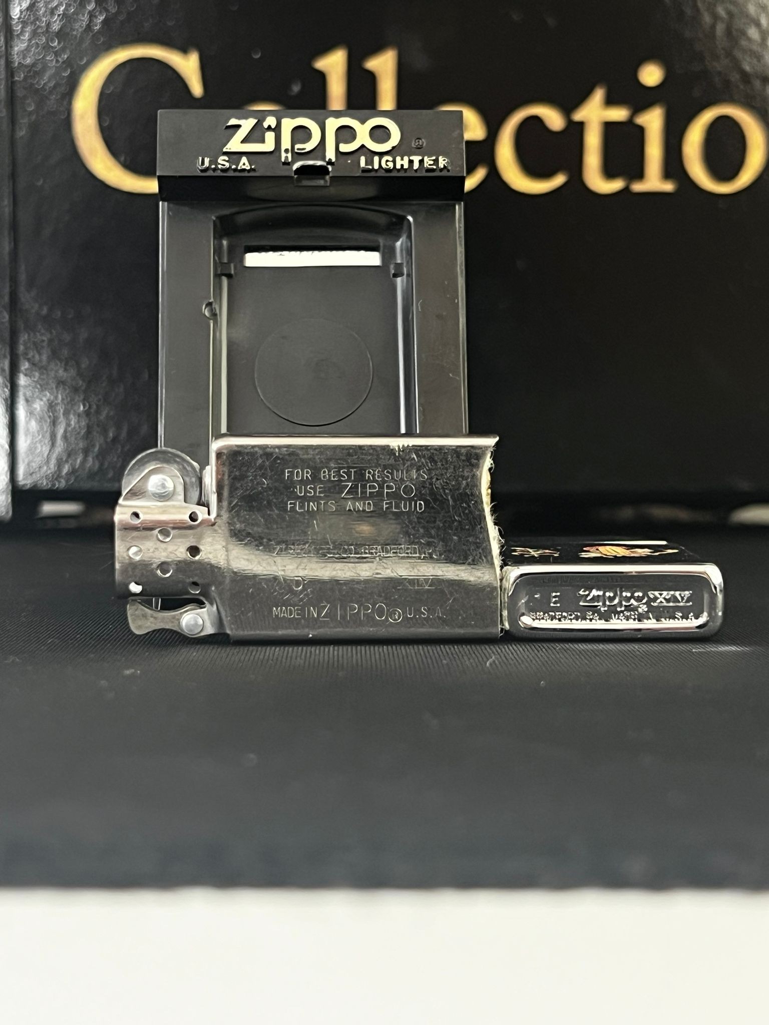 Hasat Vakti – 1998 Kodlu Mısır Desenli Zippo Slim Çakmak