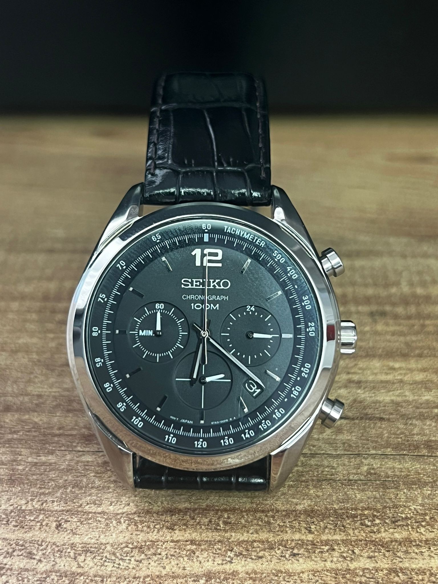SEIKO Chronograph 10 BAR – Klasik Zarafetin Gücüyle!  SEIKO SAAT