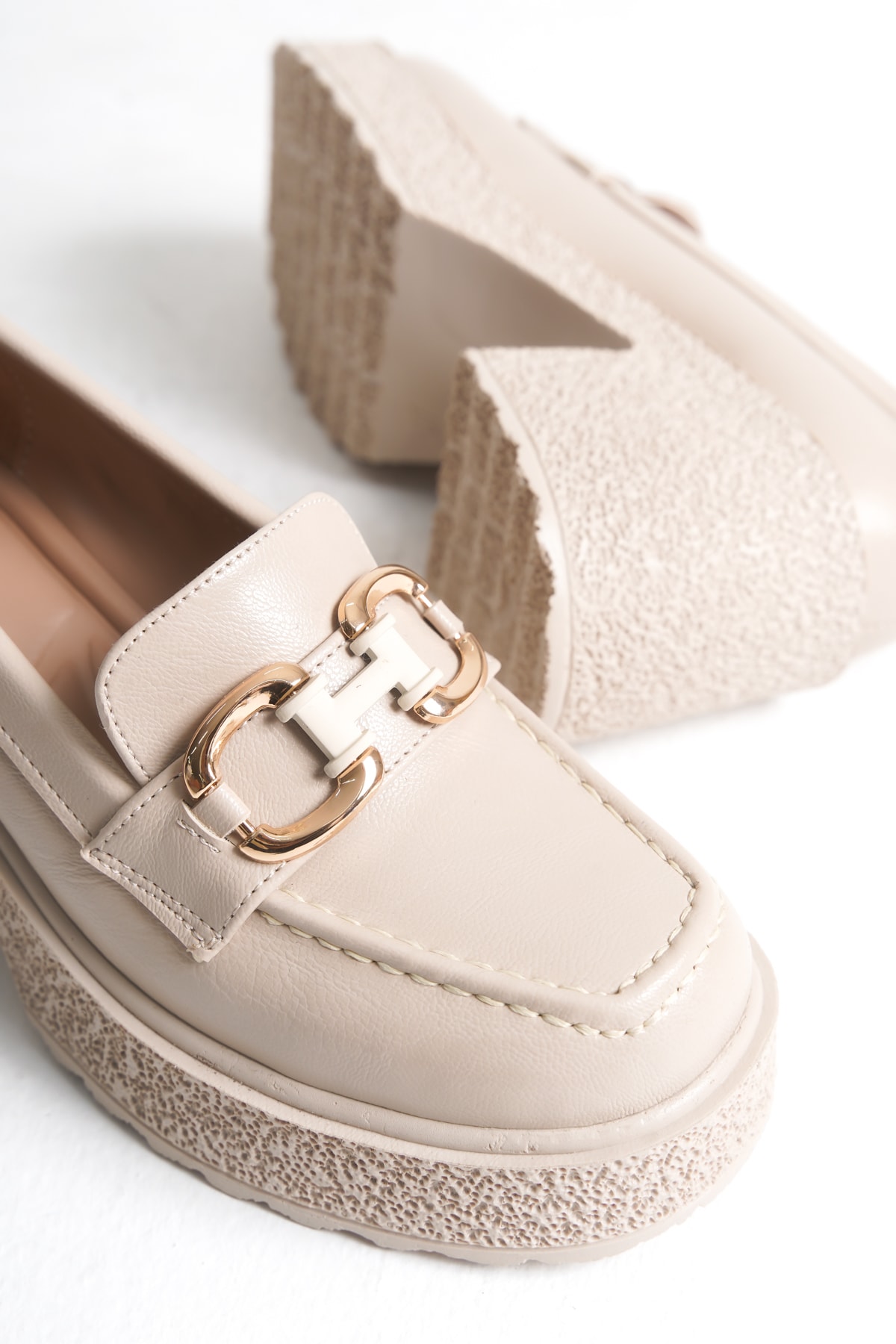 LOFİN Toka Detaylı Kadın Loafer Ayakkabı