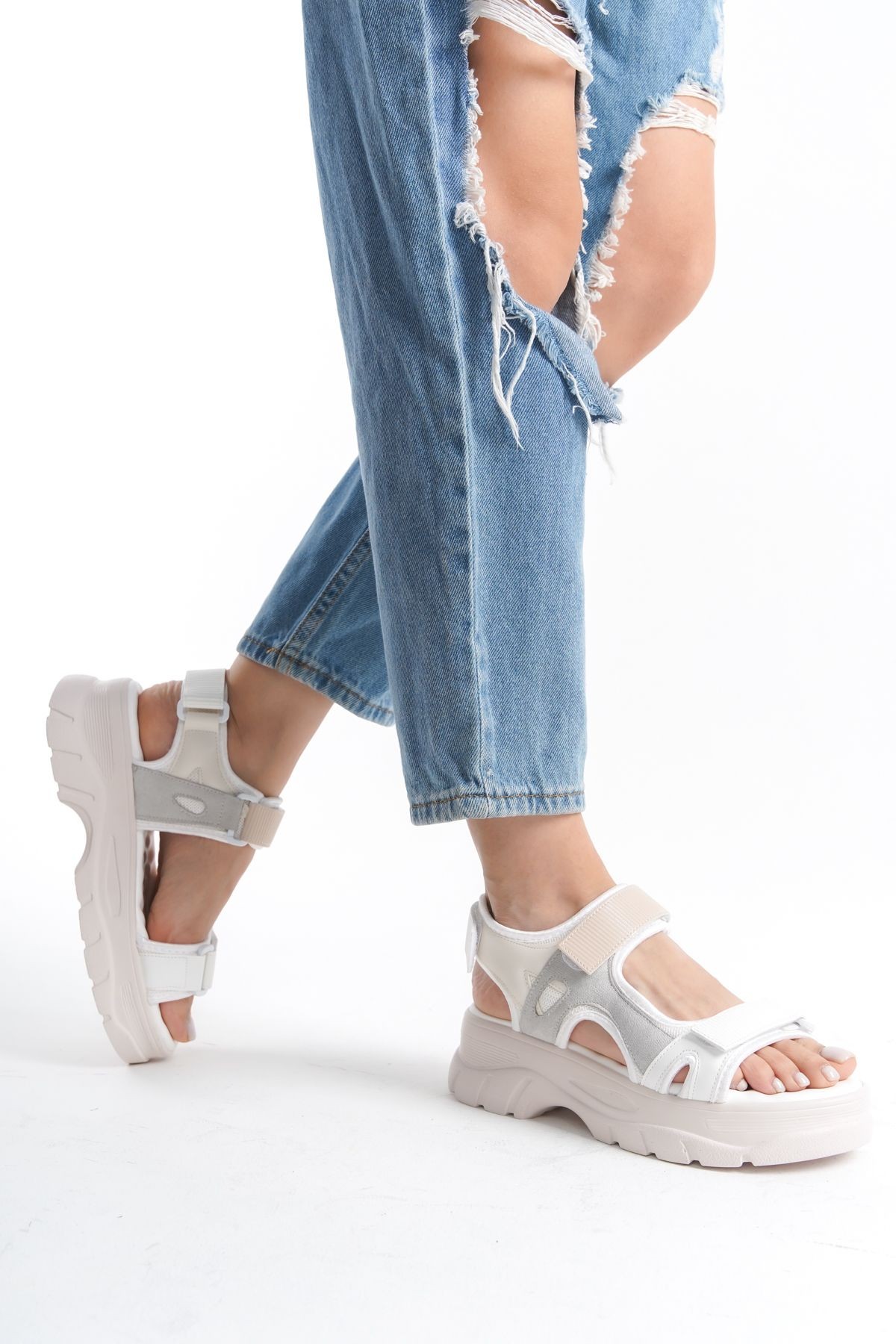 Skec Model Cırtlı Comfort Kadın Sandalet
