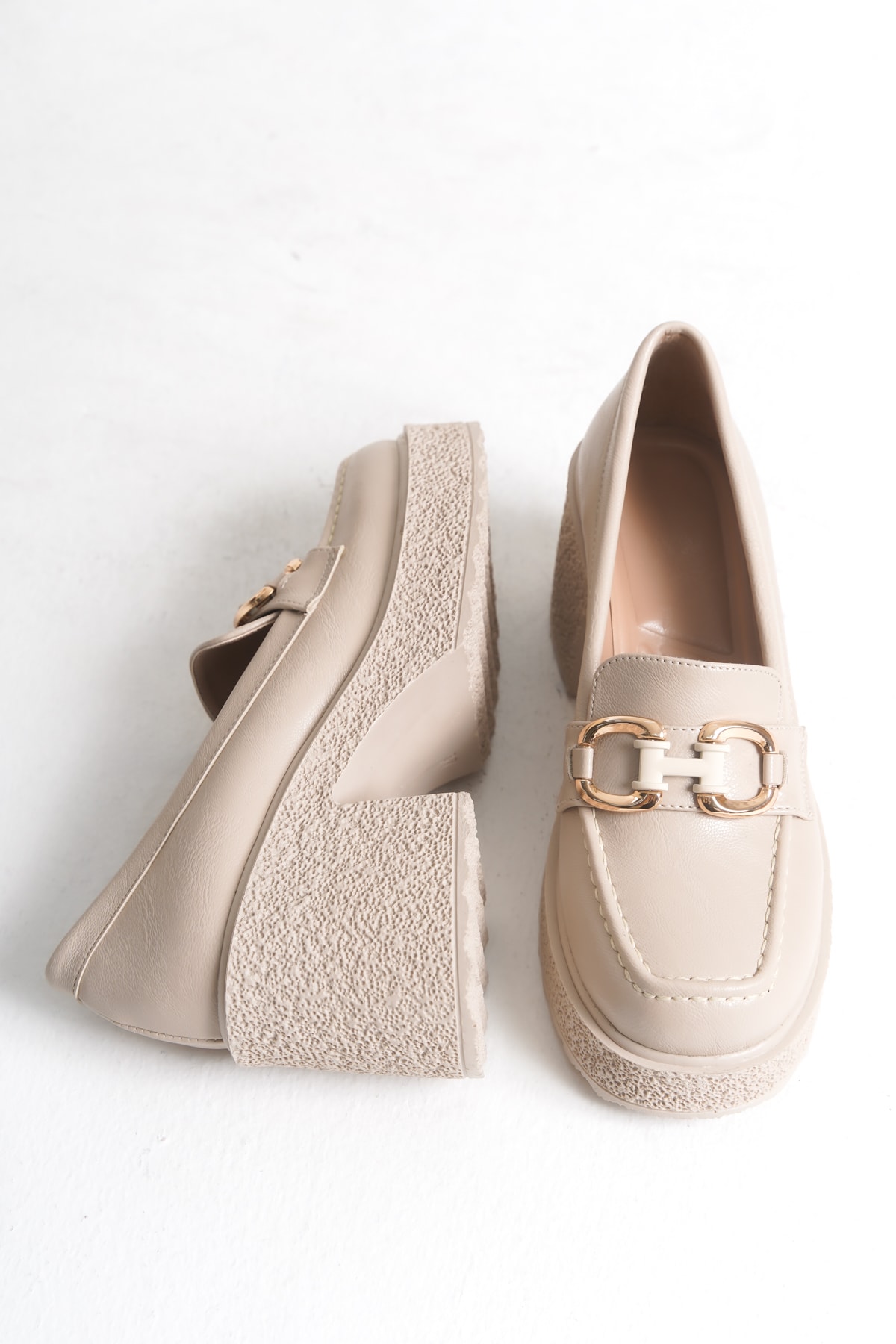 LOFİN Toka Detaylı Kadın Loafer Ayakkabı